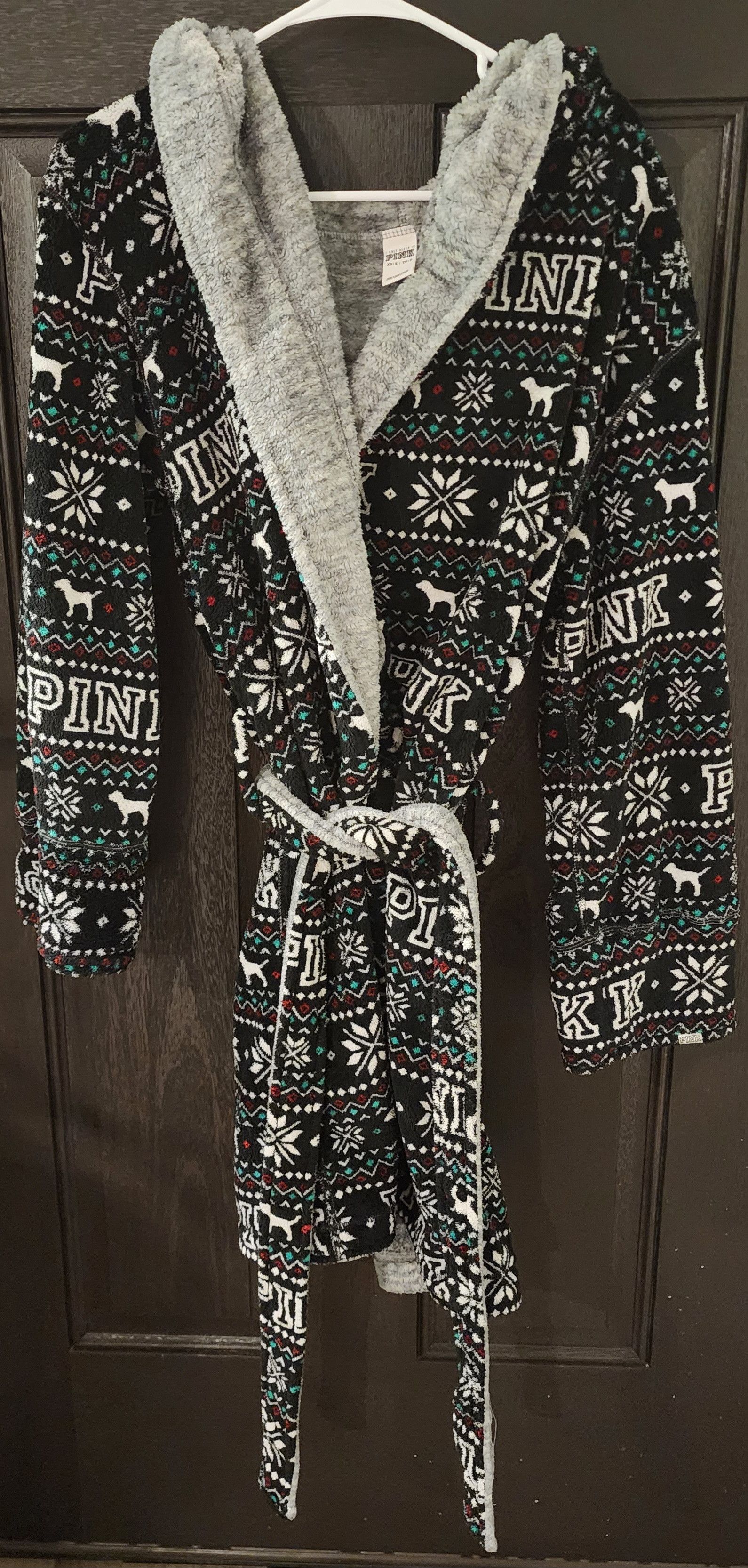 Victoria's Secret Victoria's Secret PINK Black Holiday Reversible Robe XS/S Size XS / US 0-2 / IT 36-38 - 1 Thumbnail
