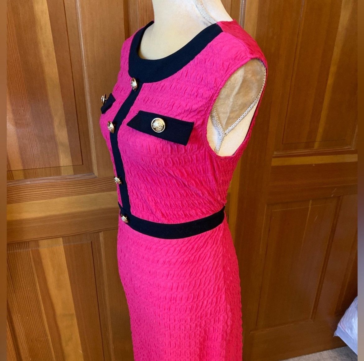 Designer × Other NWT, Lavishly Paris Women’s Hot Pink Button Decor Dress Size M / US 6-8 / IT 42-44 - 11 Thumbnail
