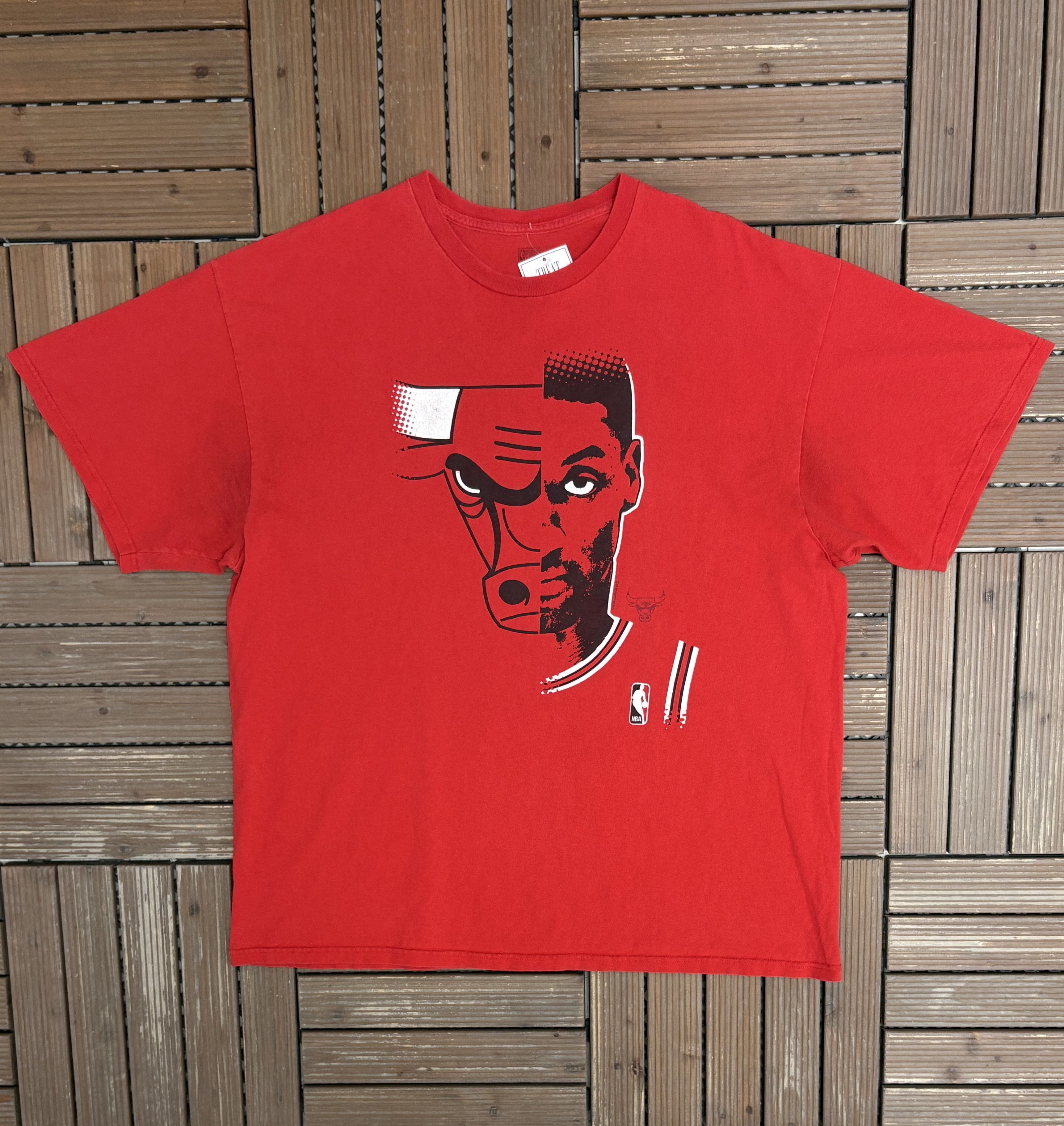 Vintage Chicago Bulls Dennis Rodman Vintage Red T-Shirt Tee Size US XL / EU 56 / 4 - 1 Thumbnail