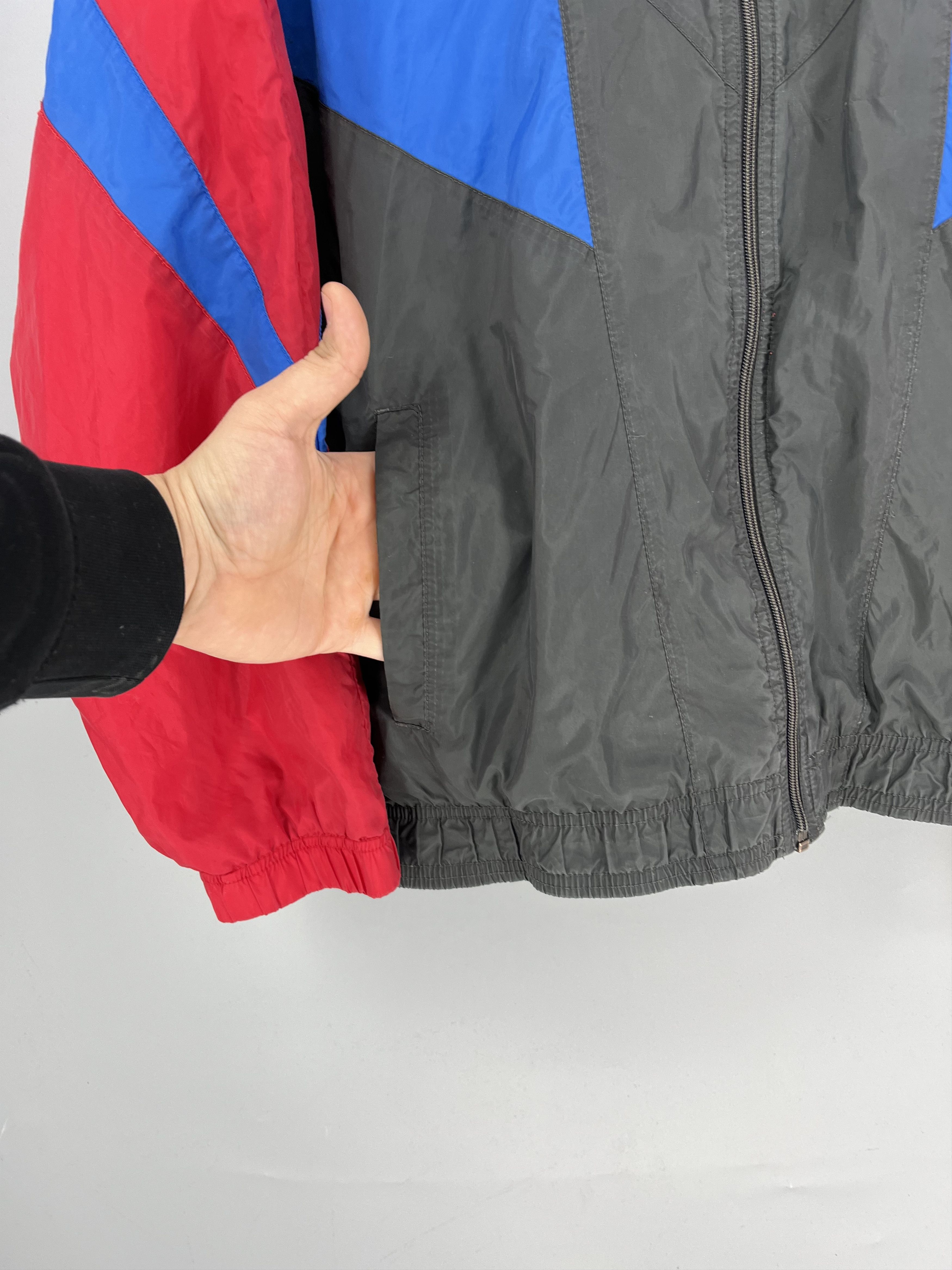 Nike Vintage Nike track jacket size M big logo swoosh Size US M / EU 48-50 / 2 - 8 Thumbnail