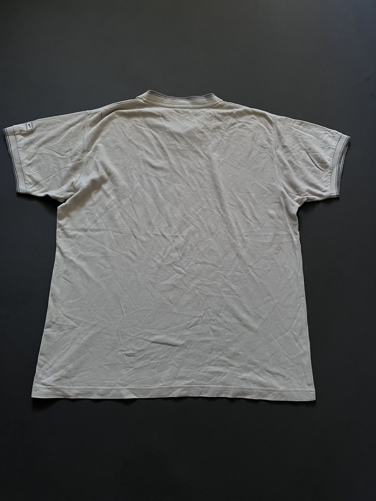 Nike × Vintage 90s Vintage Nike Center Swoosh Beige V-Neck T-Shirt Size US M / EU 48-50 / 2 - 4 Thumbnail