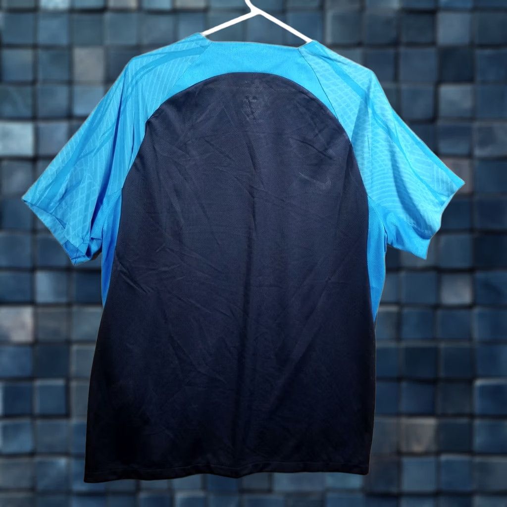 Nike Nike Dri-FIT Slim Fit Shirt Mens XL Black Blue Soccer Training Tee DR0889 Size US XL / EU 56 / 4 - 1 Thumbnail