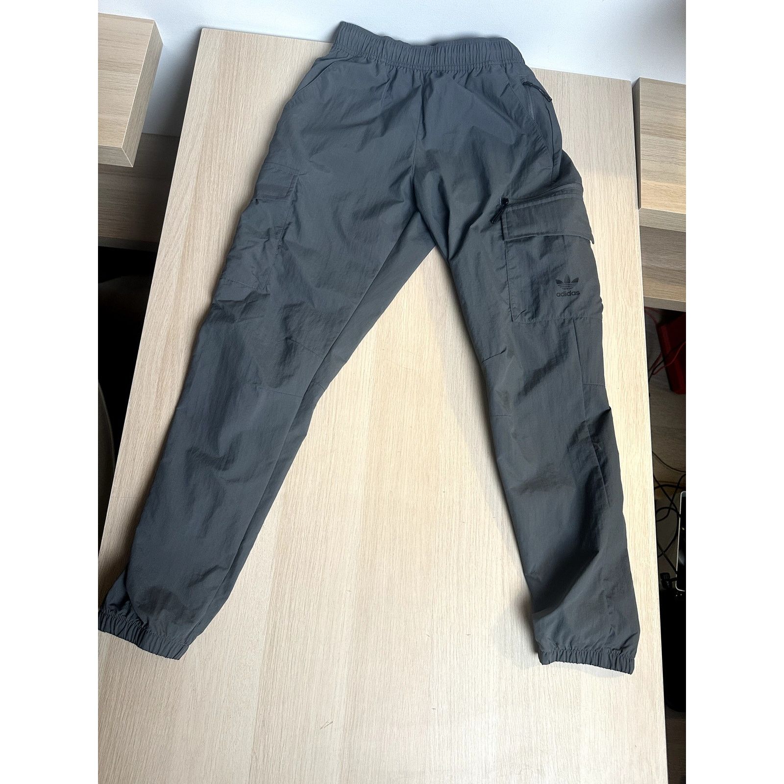 Adidas SOLD OUT! Adidas Essentials Woven Cargo Pants - Size S -NEW Size 26" / US 2 / IT 38 - 1 Thumbnail