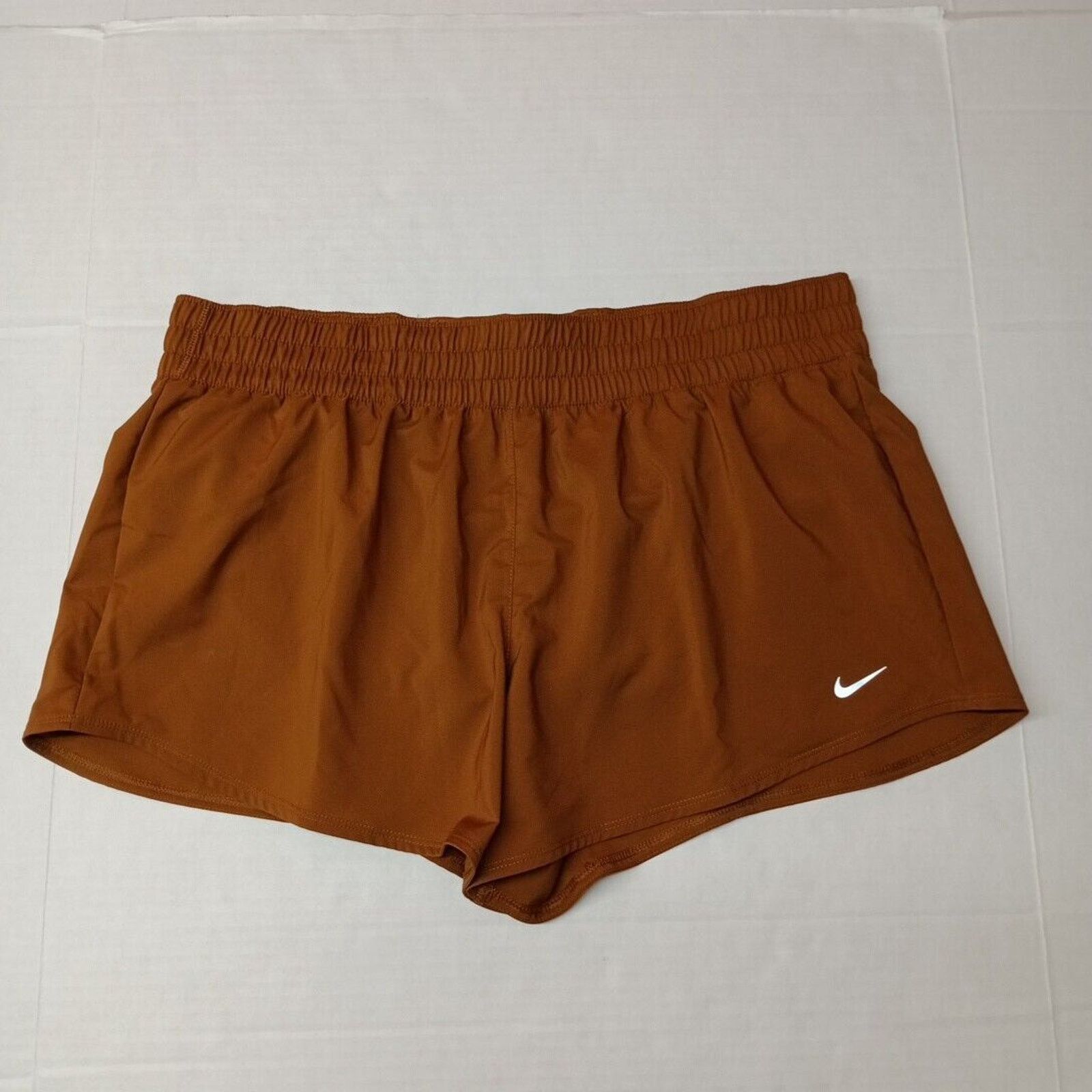 Nike Nike Women's One Dri-FIT Mid-Rise Shorts 3in Brown Size XL Size 38" / US 16 / IT 52 - 1 Thumbnail