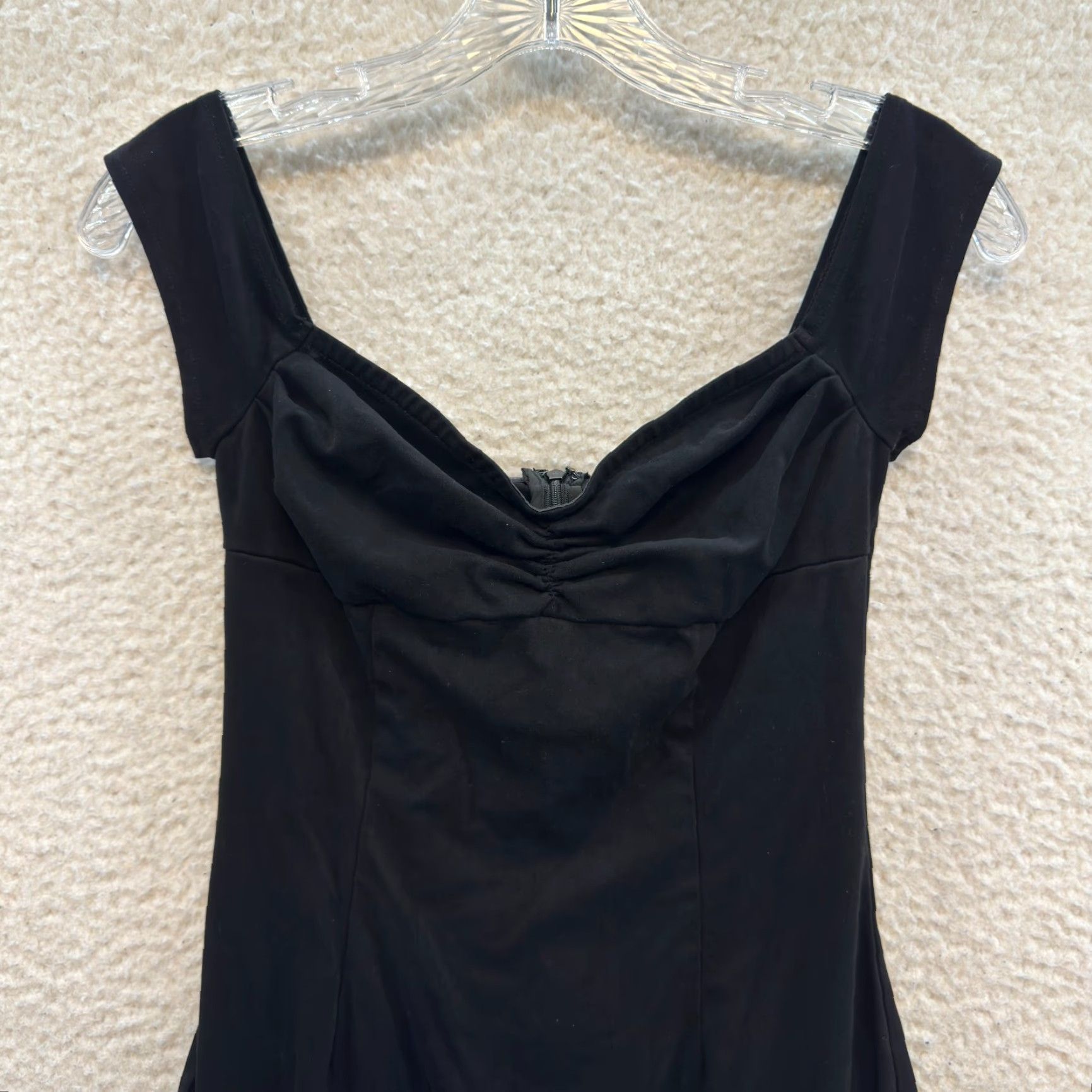 superdown Revolve Superdown Mini Dress XS Sweetheart Peasant Milkmaid Little Black Dress Womens XS Black Short Sleeve Zip Velvet? Size XS / US 0-2 / IT 36-38 - 3 Thumbnail
