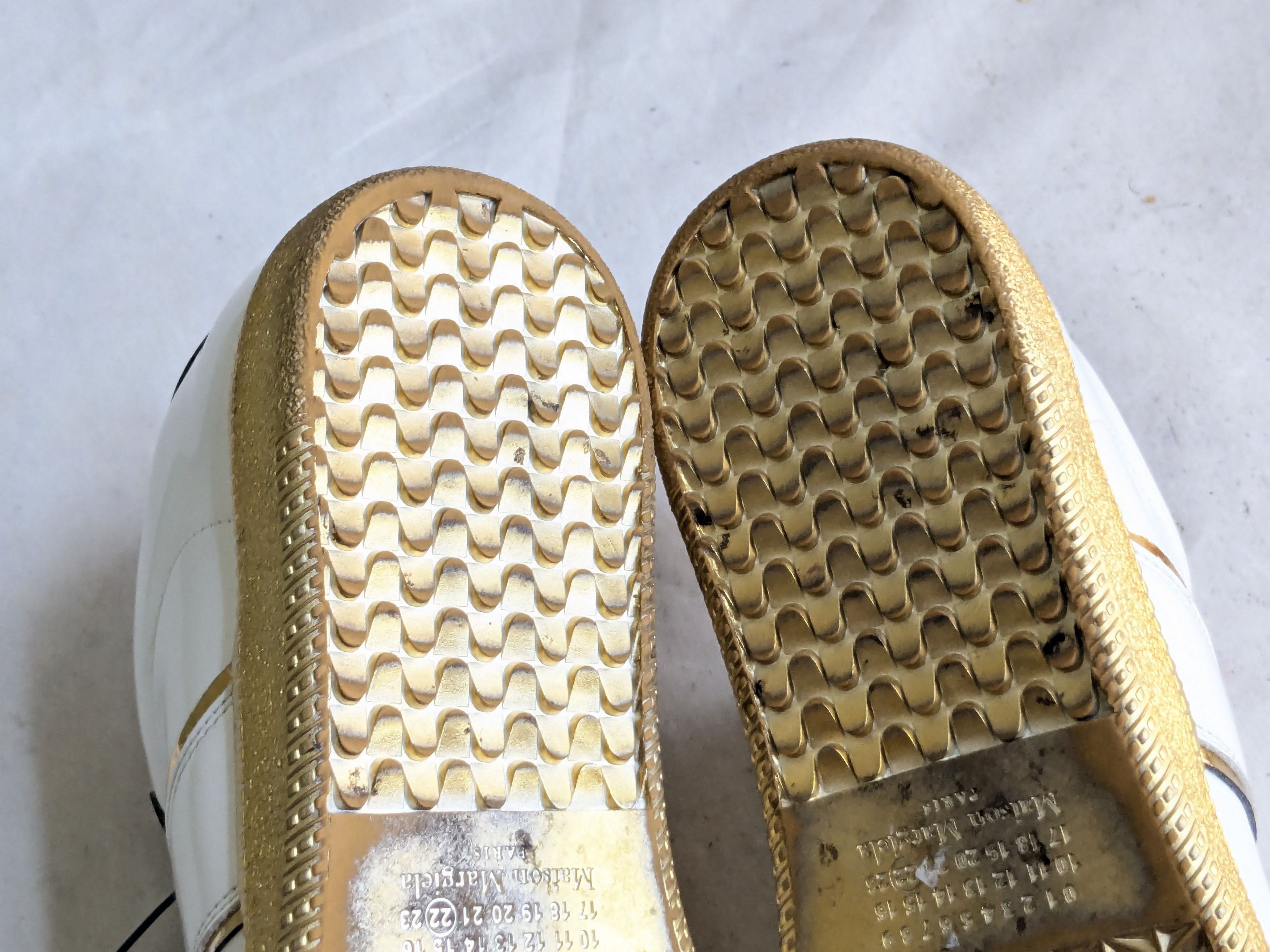 Maison Margiela Maison Margiela GAT Replica White Gold Patent Leather 8 41 Size US 8 / EU 41 - 18 Thumbnail