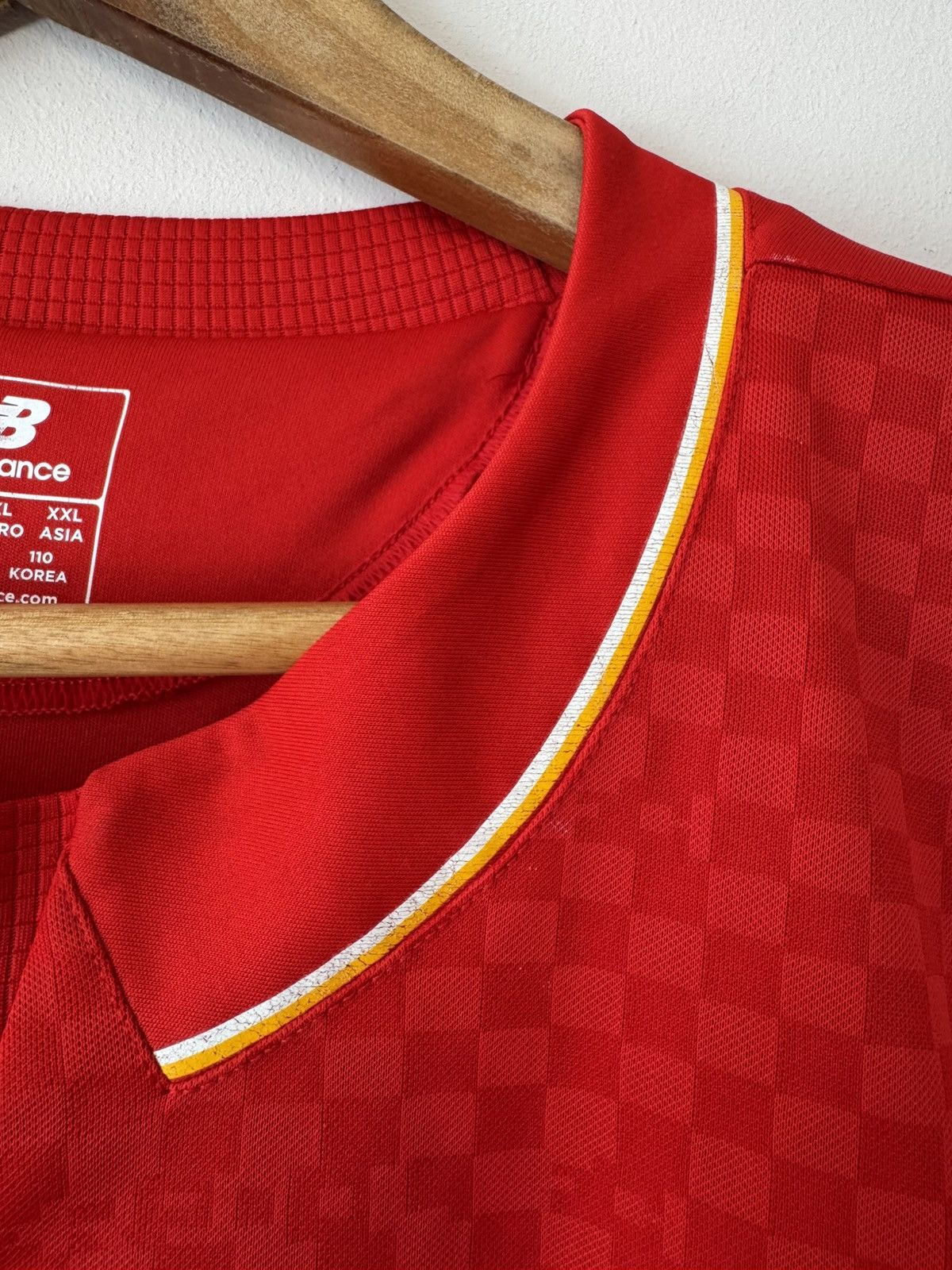 New Balance Liverpool 2015-2016 Home Soccer Jersey Football Shirt Kit Size US XL / EU 56 / 4 - 10 Thumbnail