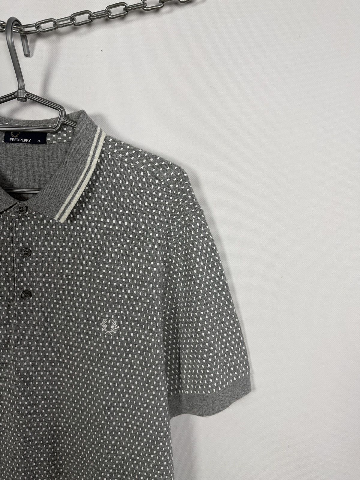 Fred Perry Fred Perry Short Sleeve Polo Shirt Micro Pattern Logo Casual Size US XL / EU 56 / 4 - 2 Thumbnail