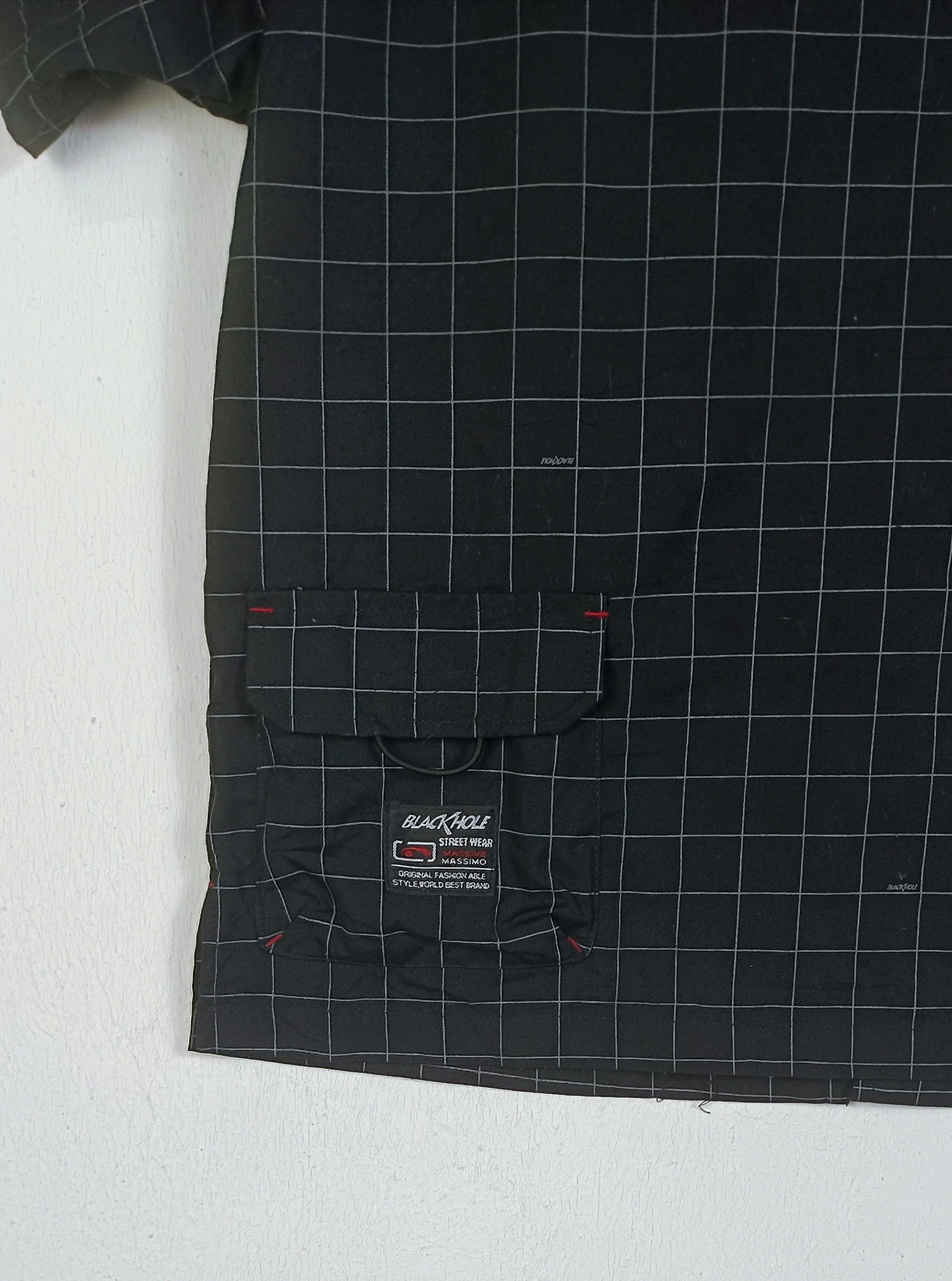 Mossimo Rare🔥 Massive Mossimo Black Hole Hip Hop Button Up Shirt Size US M / EU 48-50 / 2 - 7 Thumbnail