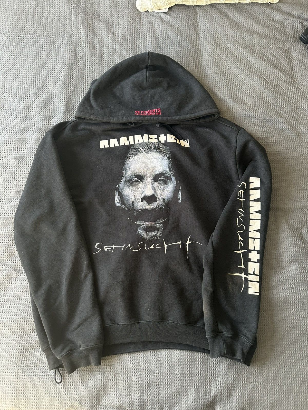 Vetements 17aw split zip up hoodie ヴェトモン vetements split hoodie