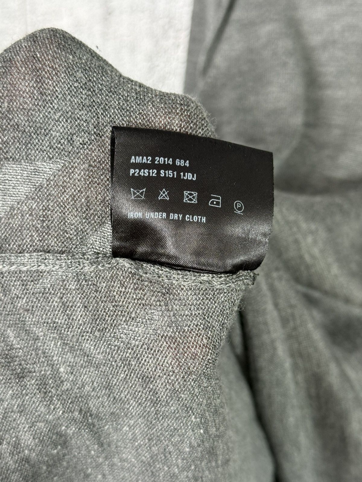 Prada Prada Grey Wool and Silk Knit Long Sleeve Open Back Sweater Size S / US 4 / IT 40 - 16 Thumbnail