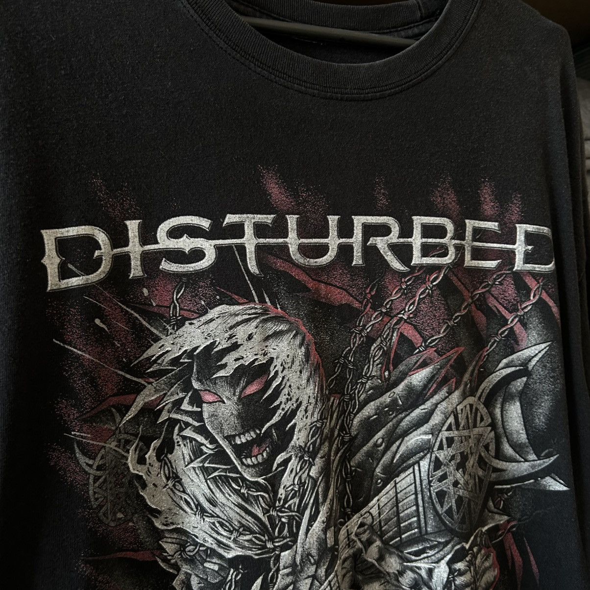 Band Tees Vintage Disturbed big logo 2000’s rock band tee size L Size US L / EU 52-54 / 3 - 3 Thumbnail