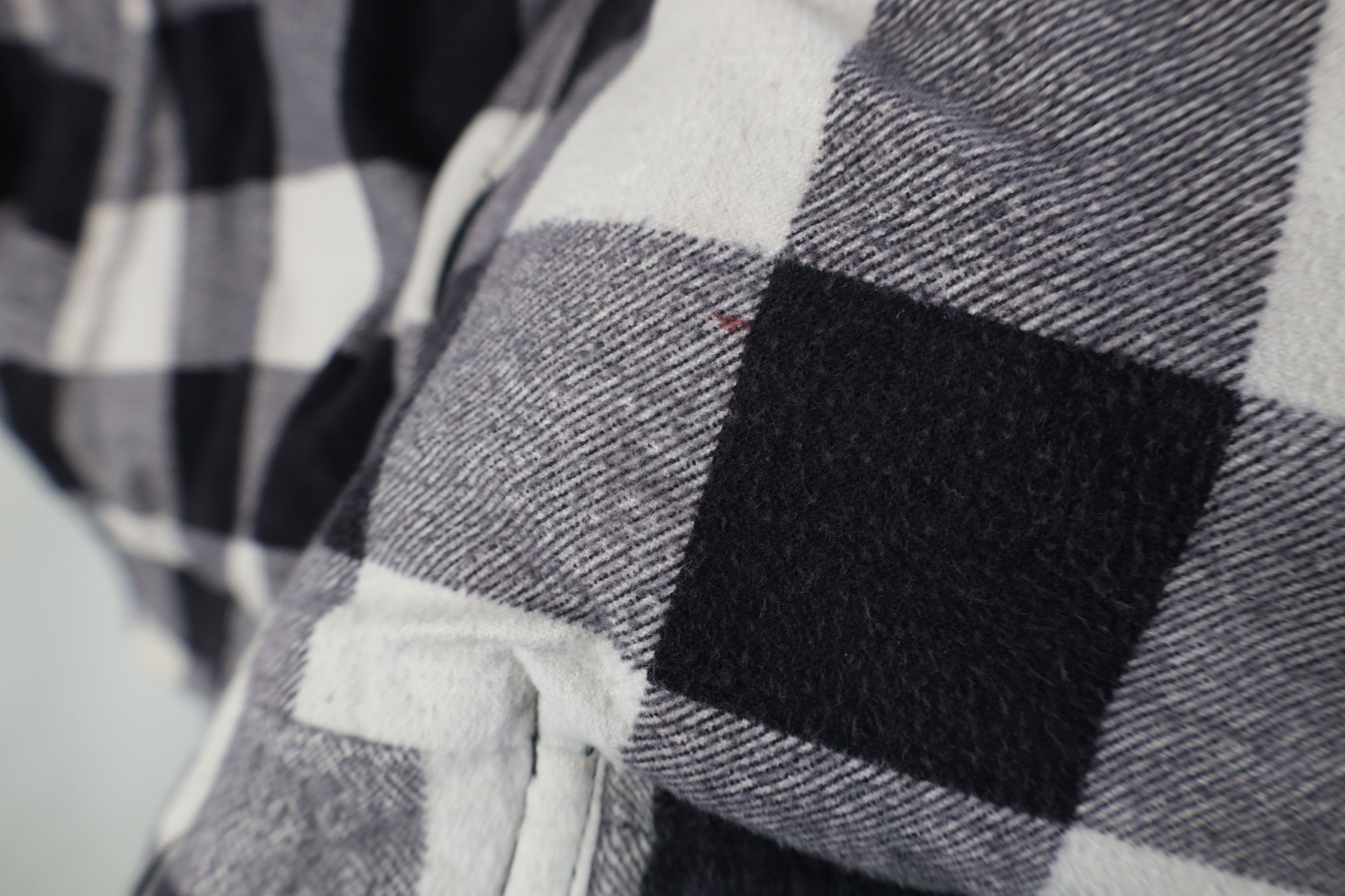 Vintage Vintage 90s Streetwear Full Zip Puffer Vest Jacket Plaid Size US XL / EU 56 / 4 - 4 Thumbnail