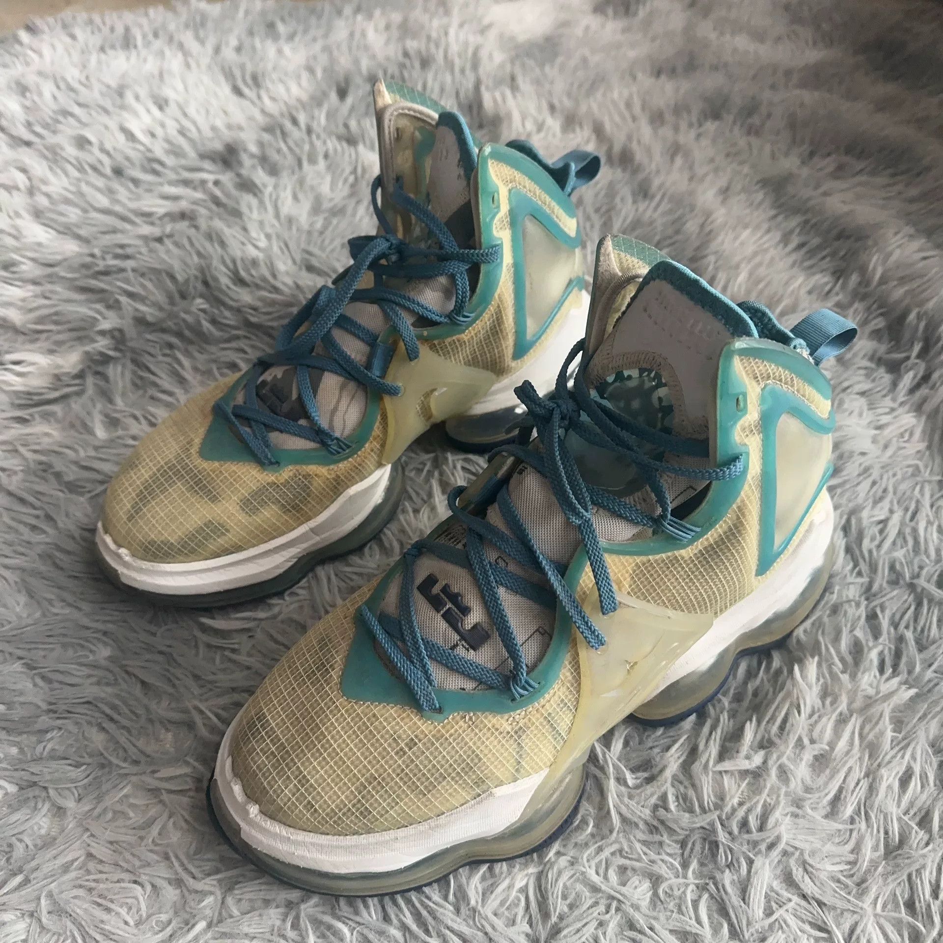 Other Silver Lowtop Sneakers 42 Men Size US 9 / EU 42 - 1 Thumbnail