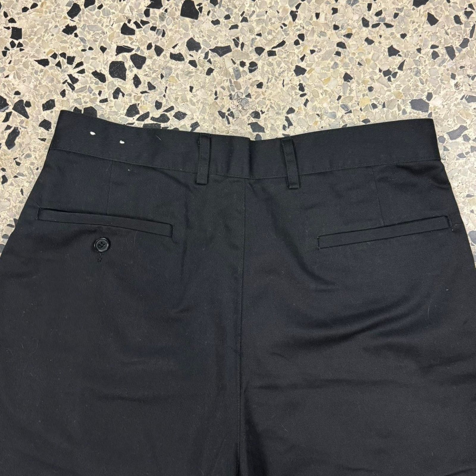 Vintage VINTAGE Y2K EDWARDS BLACK PLEATED WORK SHORTS: Size US 32 / EU 48 - 5 Thumbnail