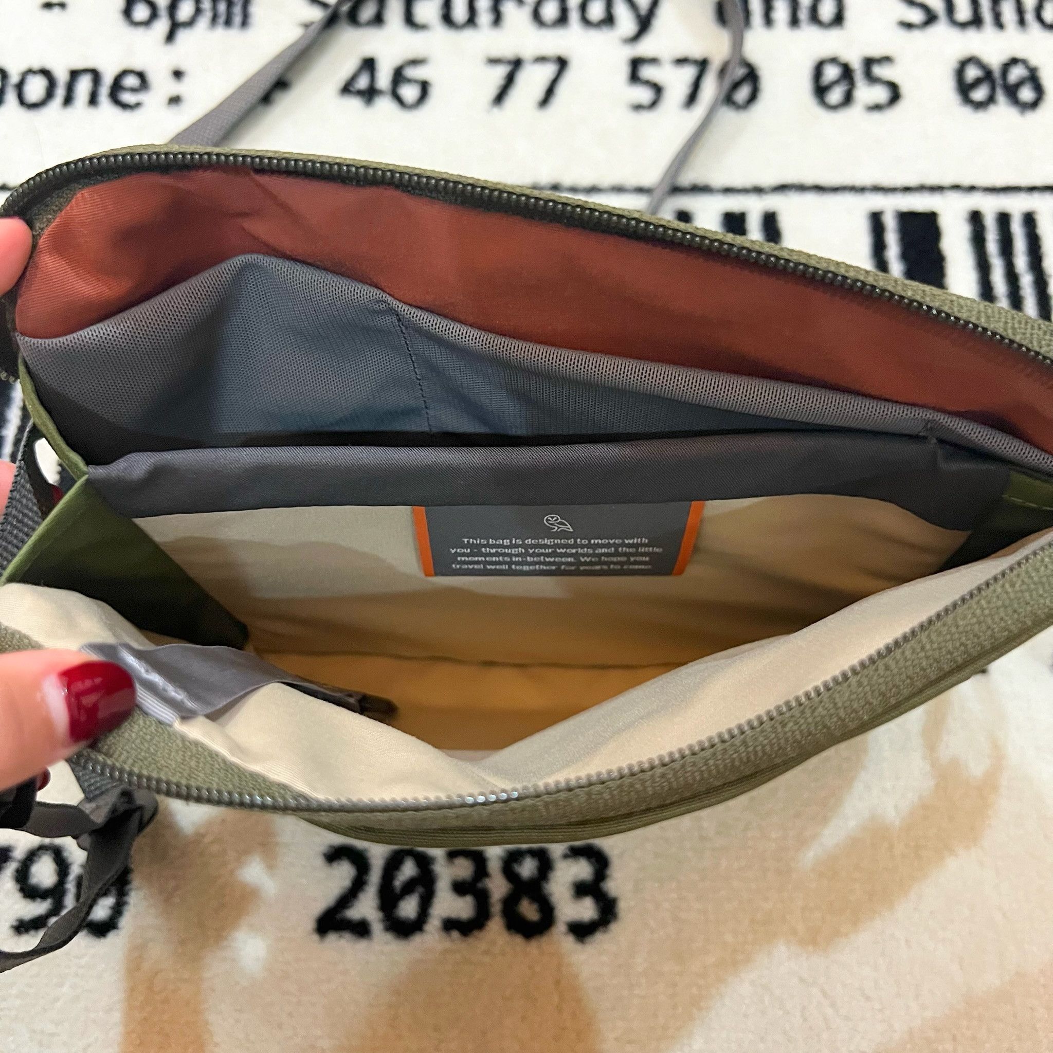 Bellroy Bellroy City Pouch Plus Crossbody Bag - Ranger Green. Size ONE SIZE - 3 Thumbnail