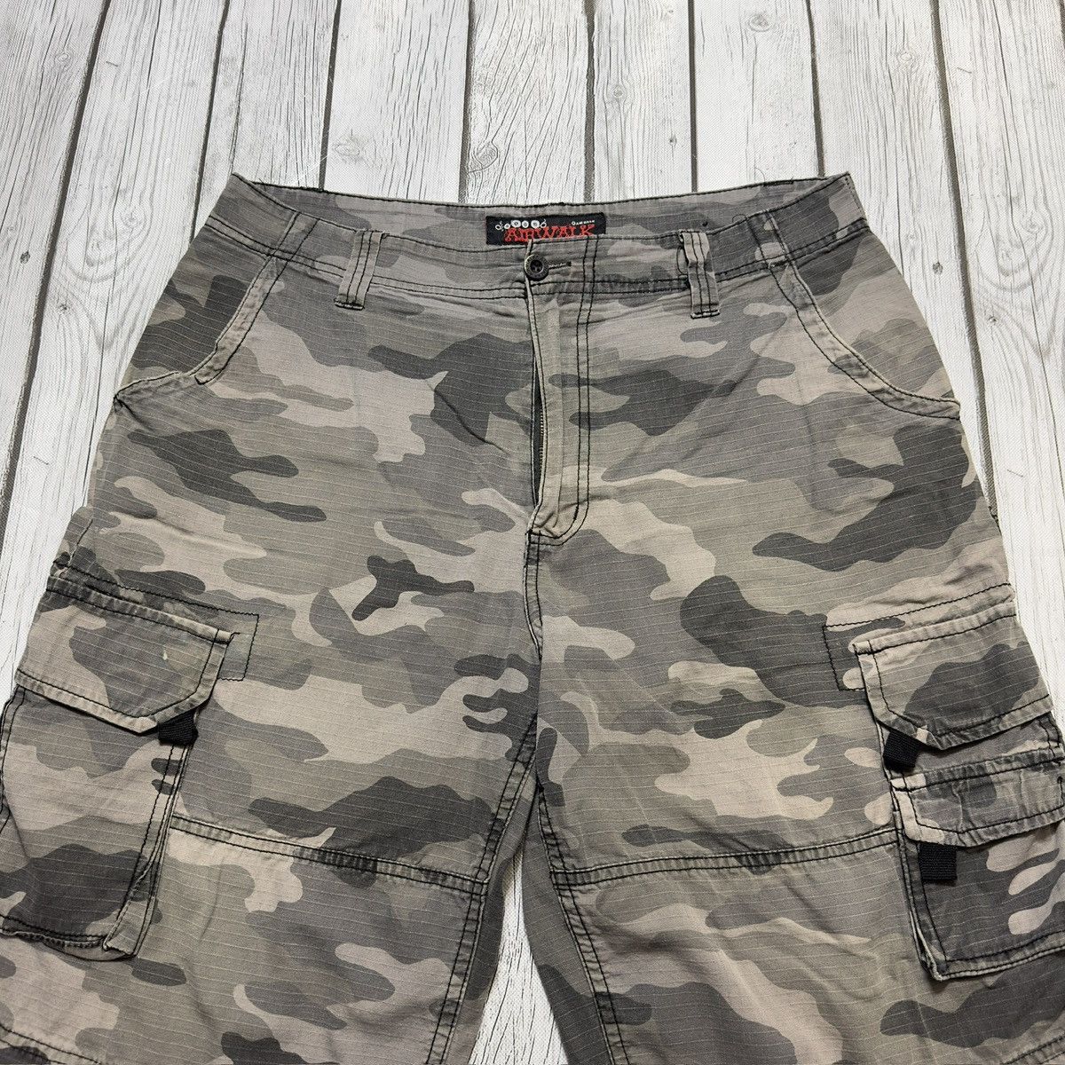 Airwalk Airwalk camo cargo shorts Size US 32 / EU 48 - 3 Thumbnail