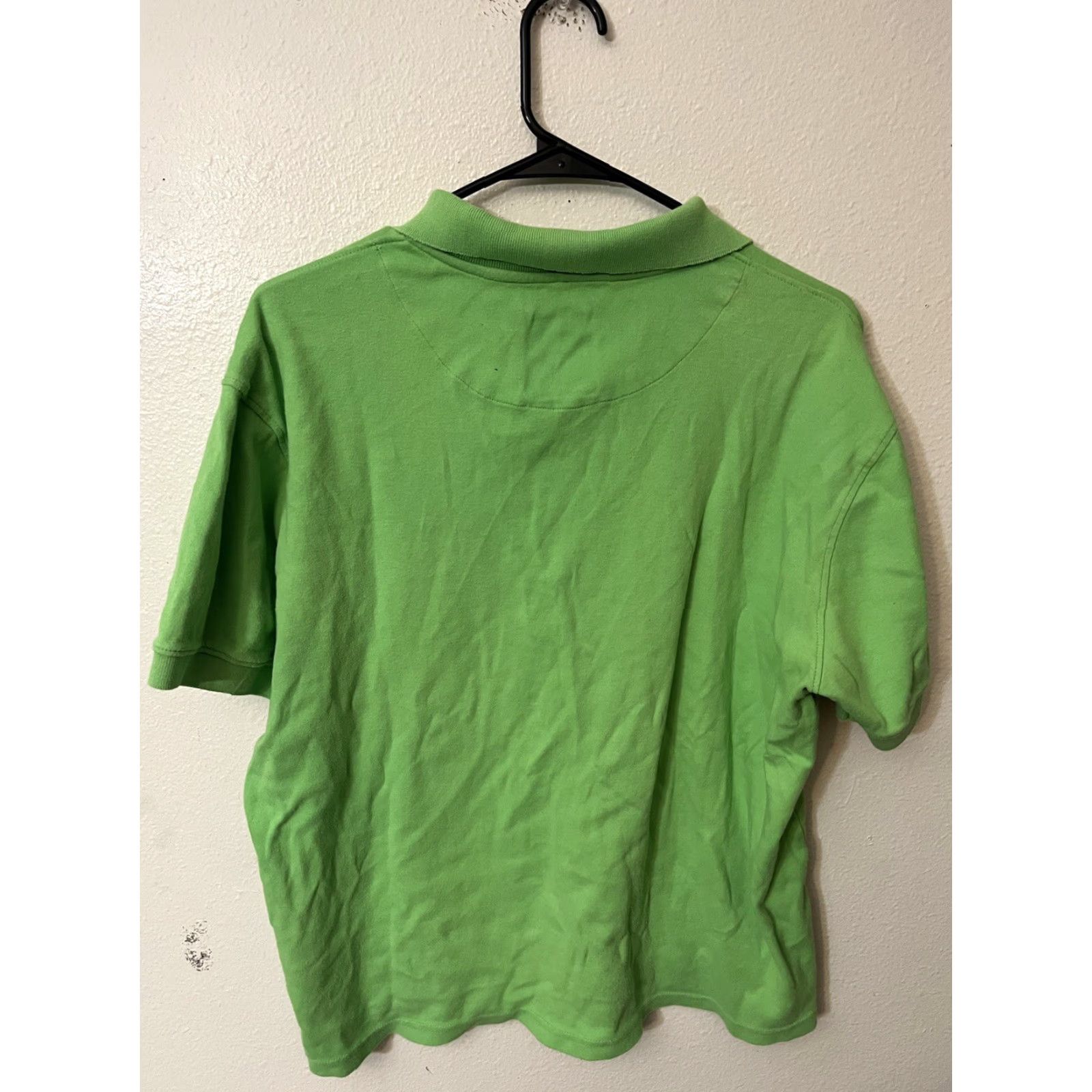 Beverly Hills Polo Club VINTAGE Beverly Hills Polo Club Polo Shirt Shirt Mens Size Large Green Striped 100% Polyester Classic Casual Size US L / EU 52-54 / 3 - 3 Thumbnail