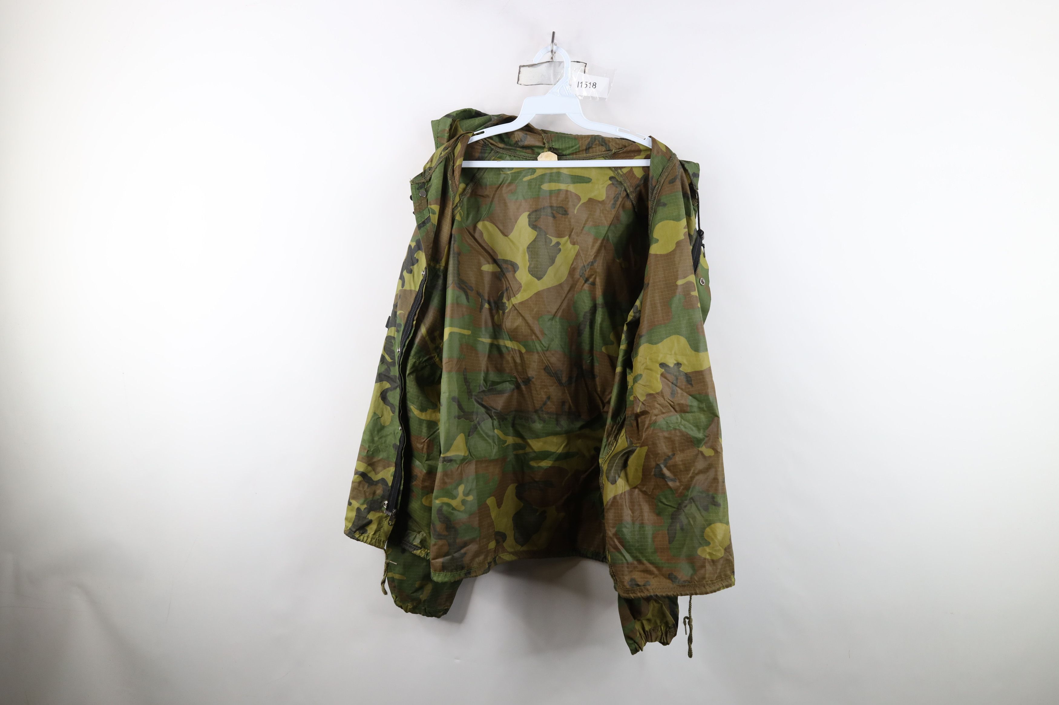 Vintage Vintage 70s Streetwear Hooded Windbreaker Jacket USA Size US XL / EU 56 / 4 - 12 Thumbnail