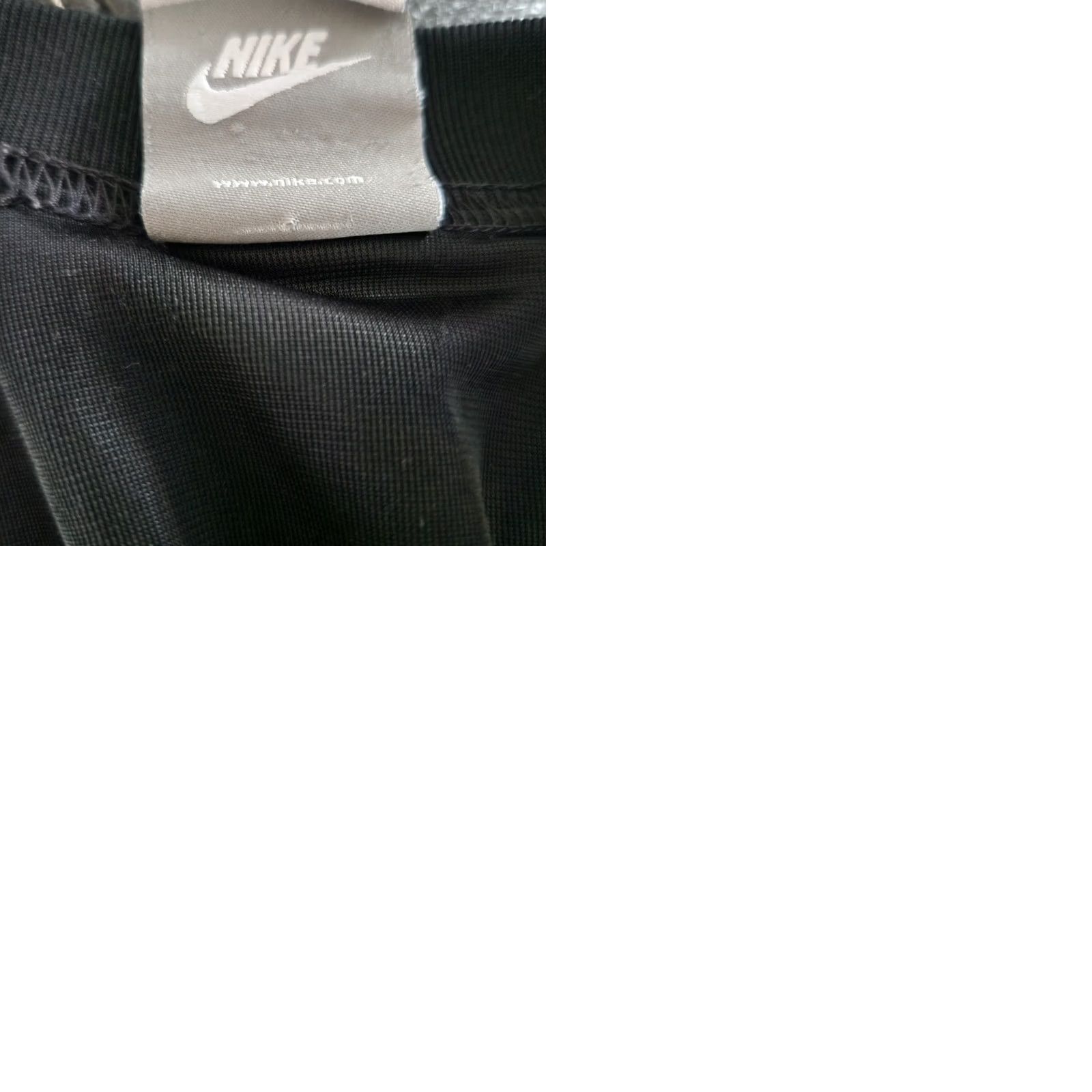 Nike VINTAGE Nike Performance T Shirt Tee Mens XL Black Embroidered Logo 90s Sports Y2K Gui? Size US XL / EU 56 / 4 - 9 Thumbnail