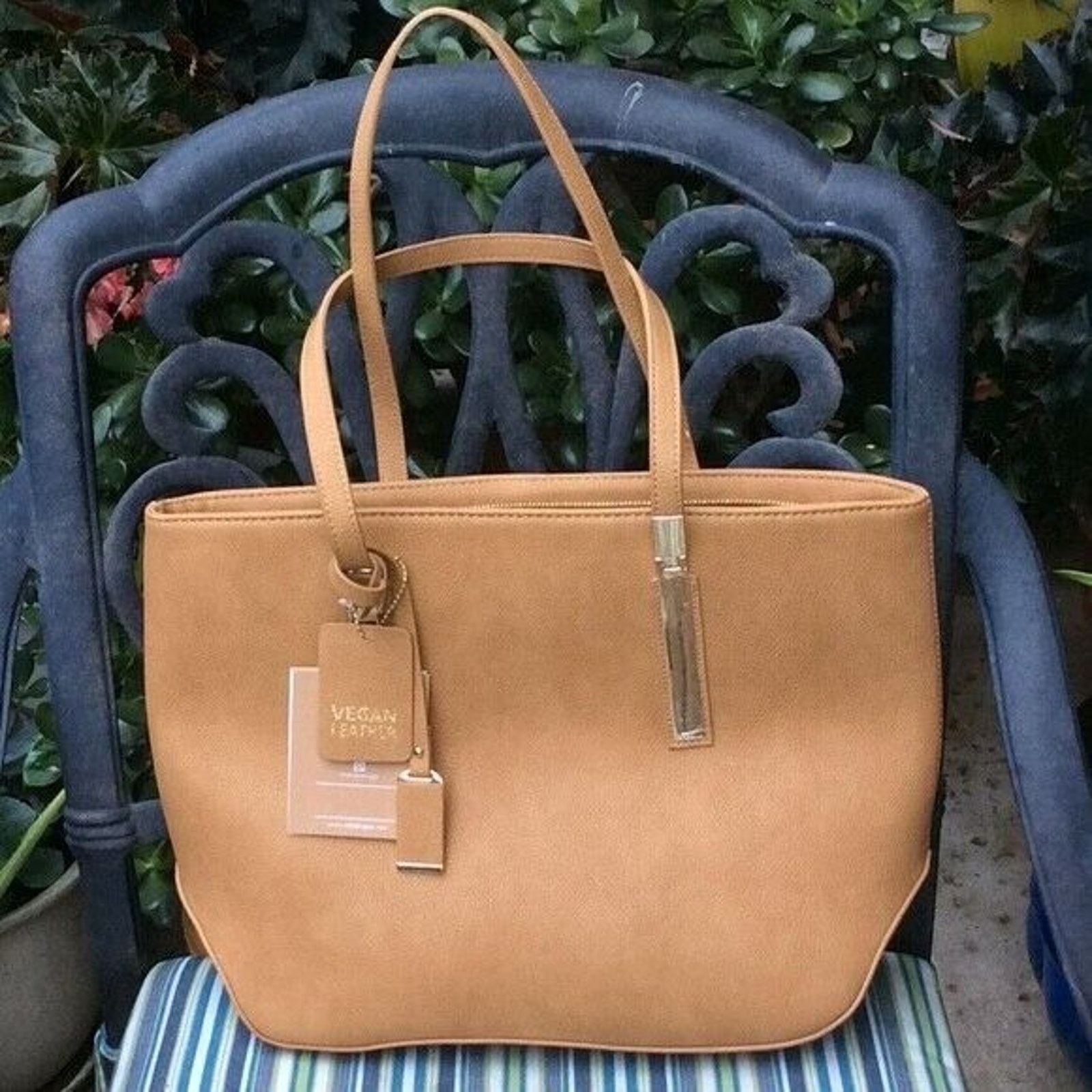 Other Miztique Vegan Leather WomensTan Tote NWT Size ONE SIZE - 1 Thumbnail