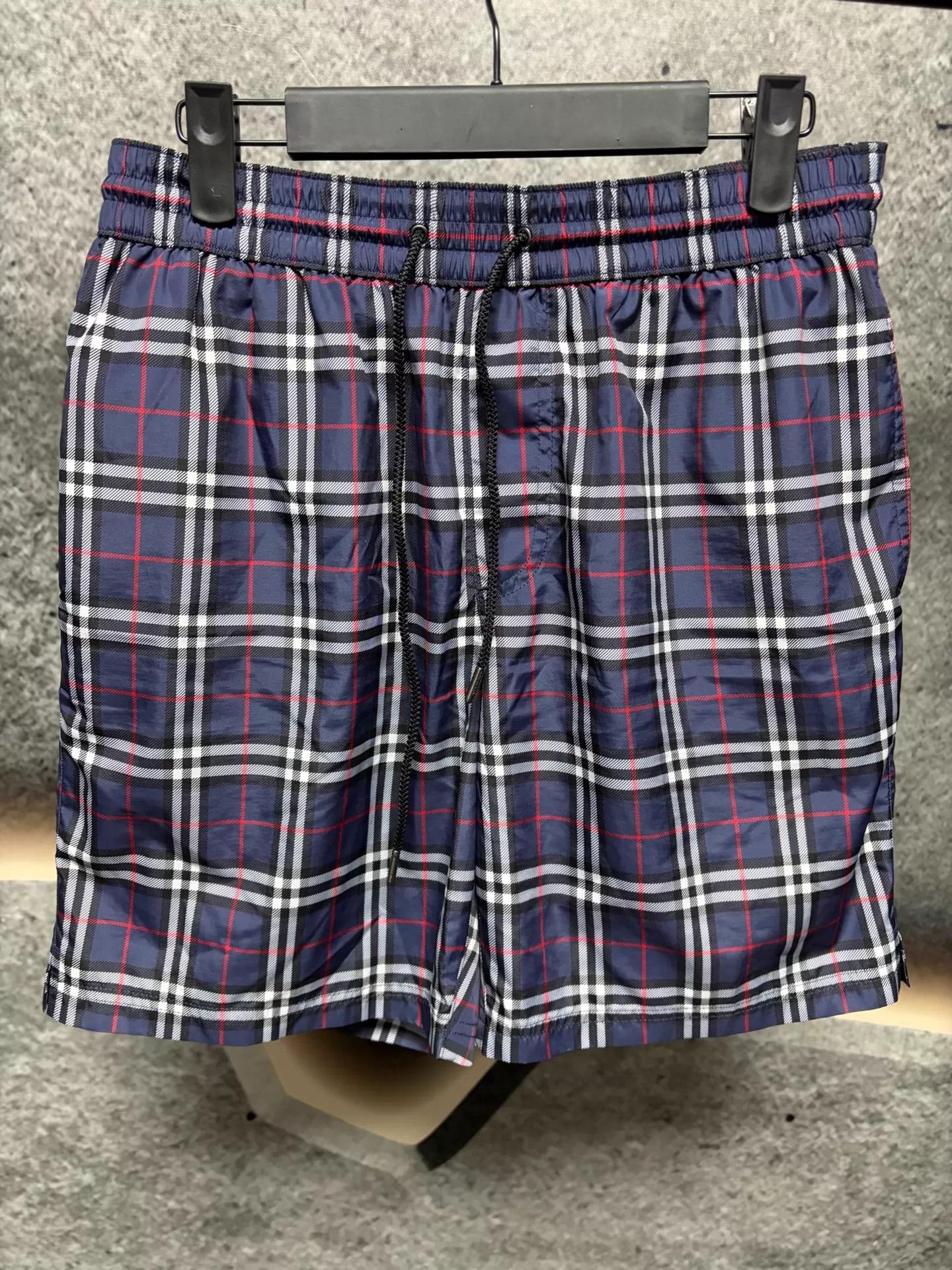 Burberry Burberry men's check short S like new Size US 29 - 1 Thumbnail
