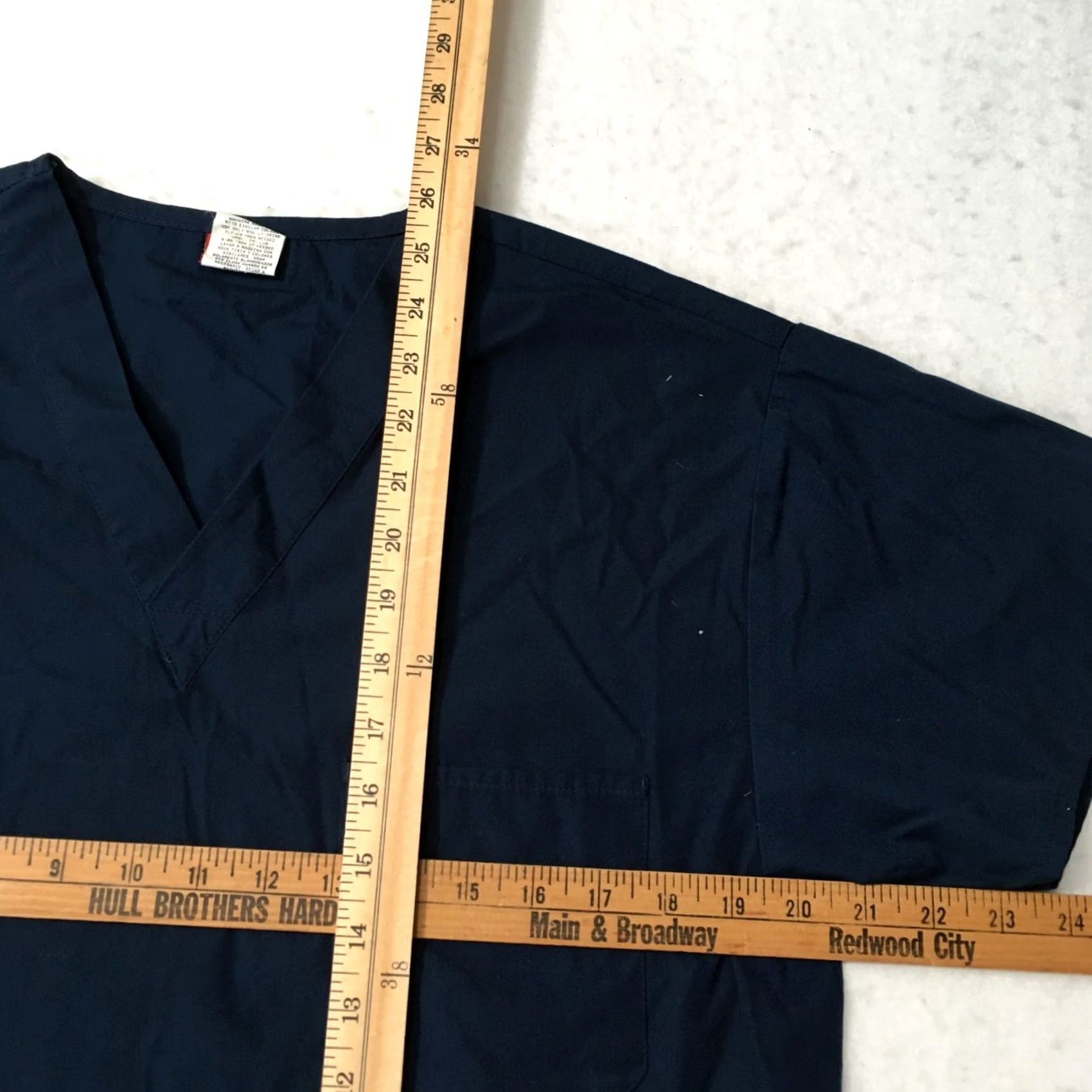 Dickies Dickies Scrub Top XS Navy Blue with Slant Pockets Womens V-Neck Navy Blue Scrub Top XS Dickies Size US XS / EU 42 / 0 - 2 Thumbnail