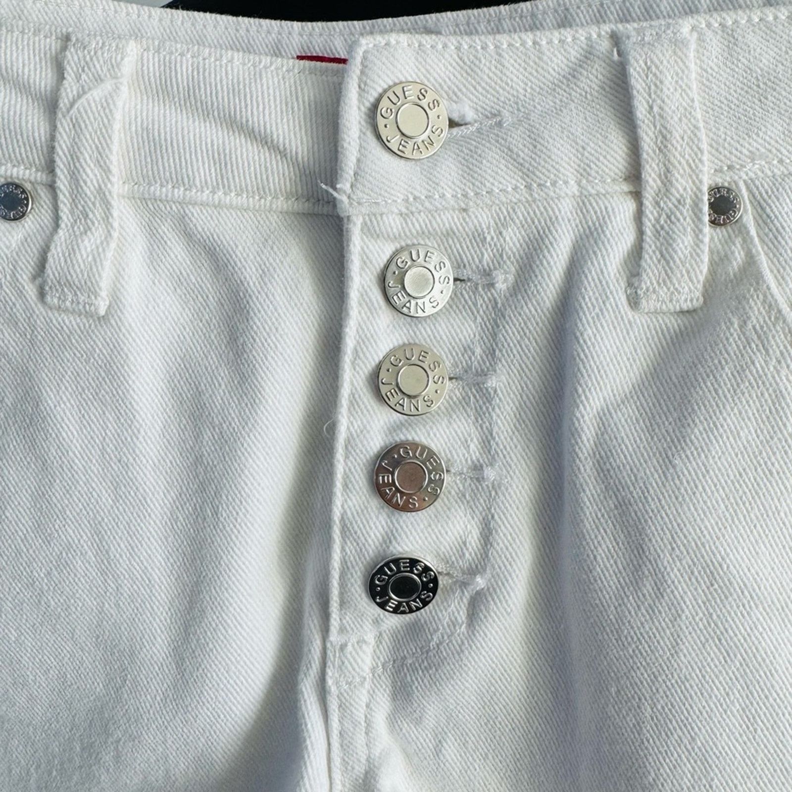 Guess Guess White Frayed Jean Shorts size 24 Size 24" / US 00 / IT 34 - 2 Thumbnail