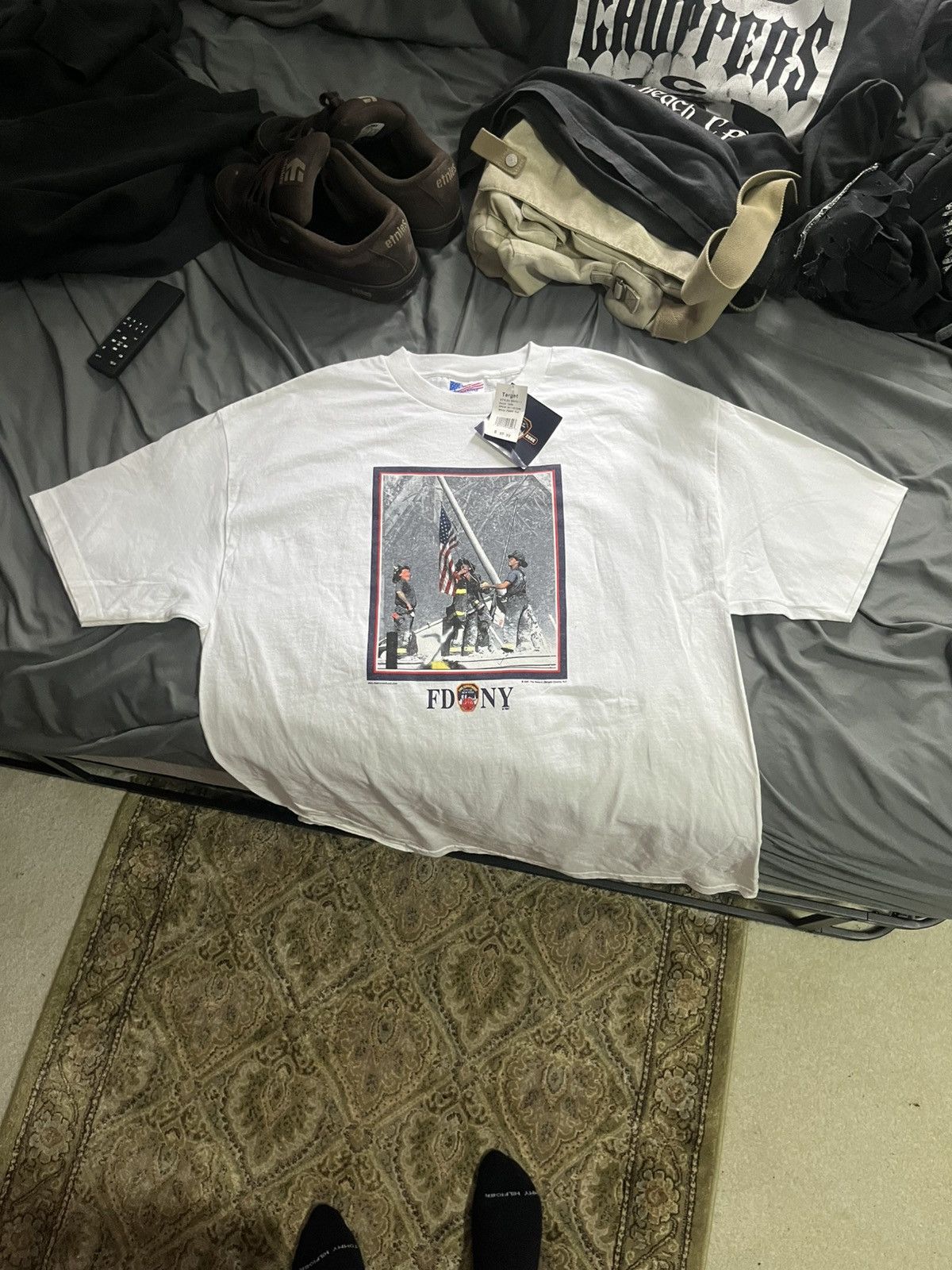 Other Vintage FDNY Shirt Tee Mens XL White 9/11 Firefighters Flag Size US XL / EU 56 / 4 - 2 Thumbnail