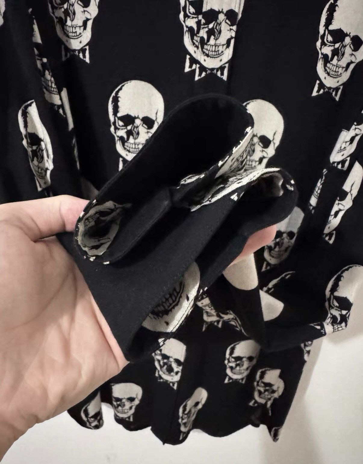 Saint Laurent Paris SLP) 15FW Viscose Black/White All-Over Skull Print Shirt Size US S / EU 44-46 / 1 - 4 Thumbnail