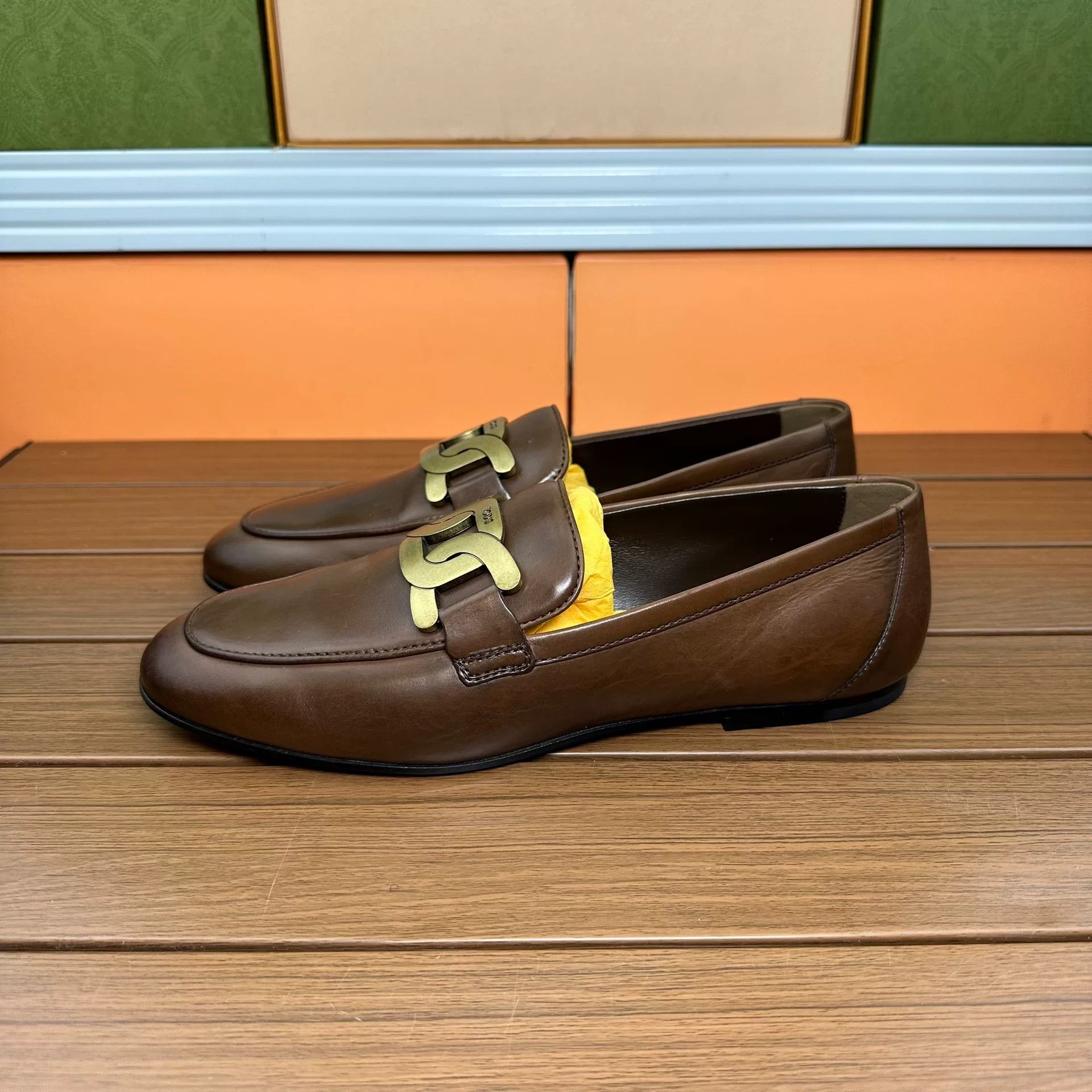 Tod's Tod's Brown Lowtop Sneakers it_37-5 Women Size US 7.5 / IT 37.5 - 1 Thumbnail