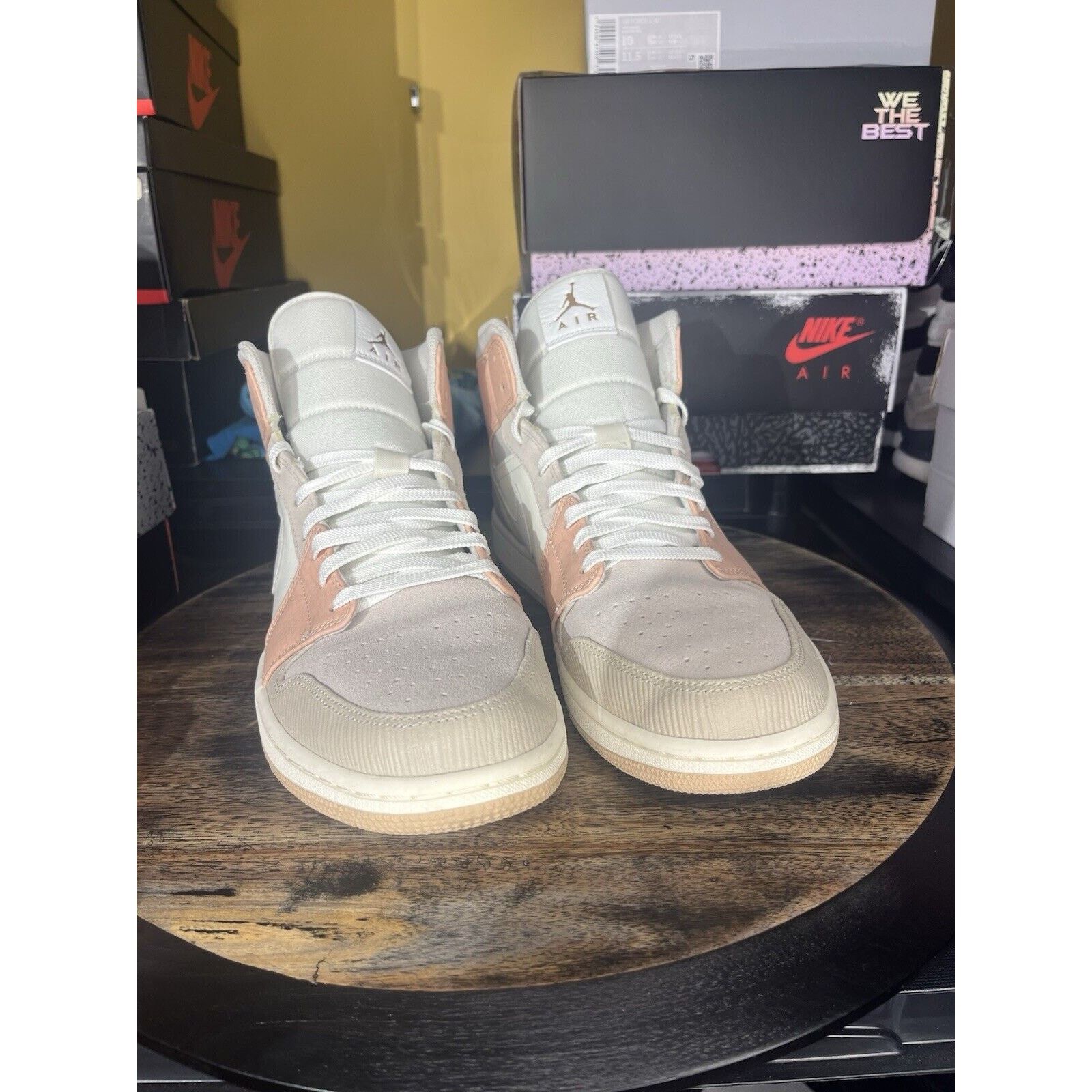 Jordan Brand Size 11 - Air Jordan 1 Mid Milan Size US 11 / EU 44 - 4 Thumbnail
