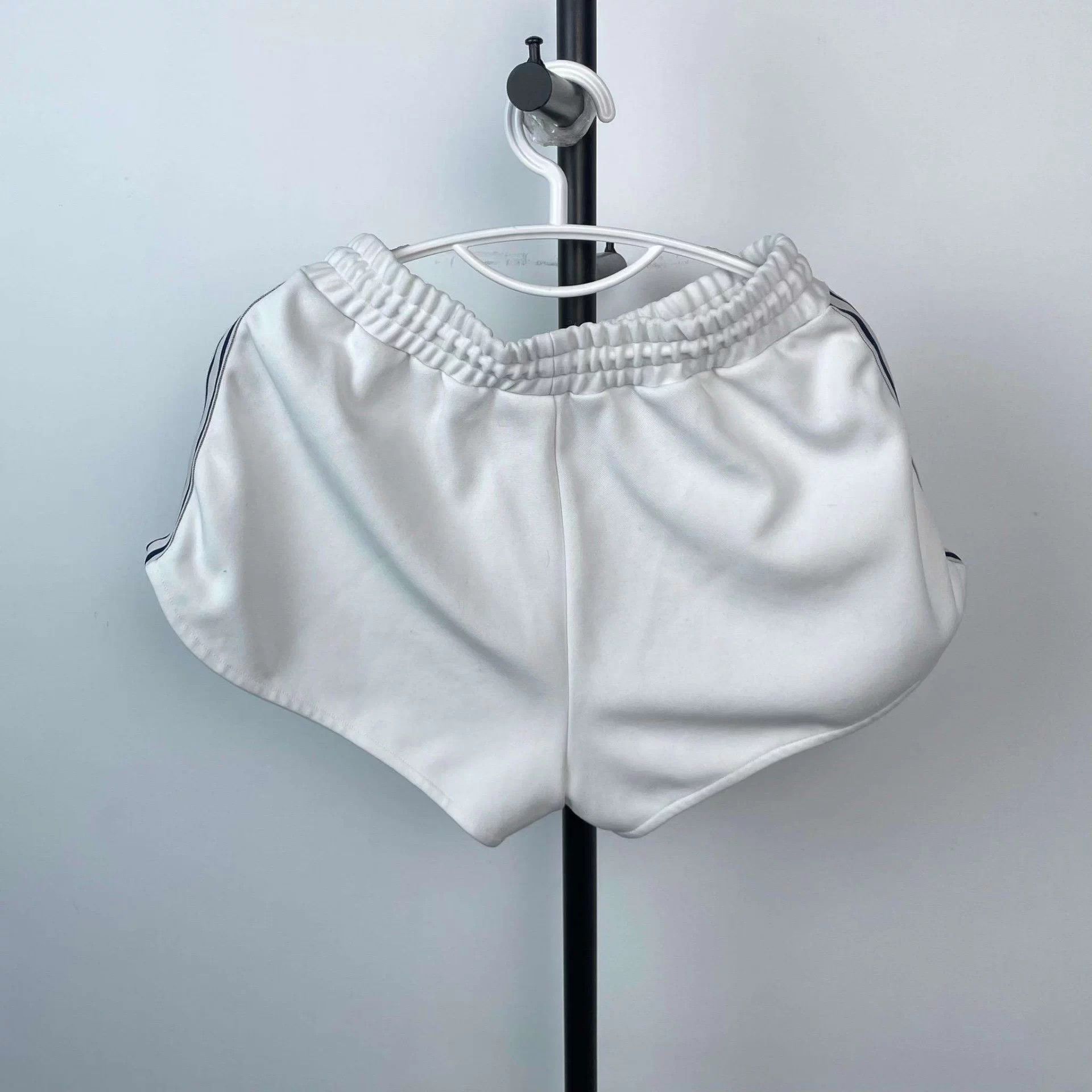 Celine Celine Triomphe Gold Buckle Embroidered Logo Solid Short M Size 28" / US 6 / IT 42 - 2 Thumbnail