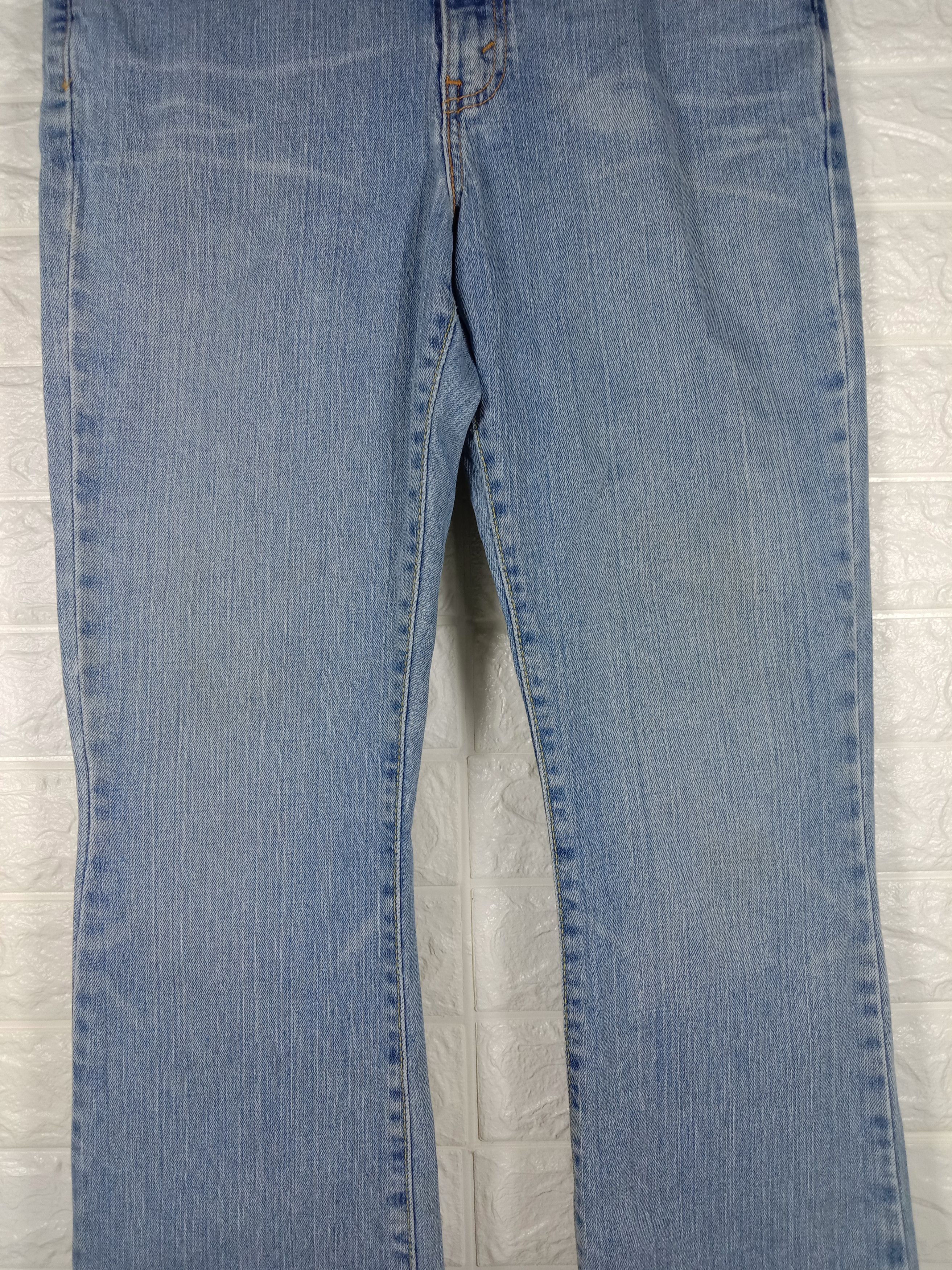 Levi's Vintage Levi’s 525 Flare Jeans Light Wash Distressed Denim Size 33" - 3 Thumbnail