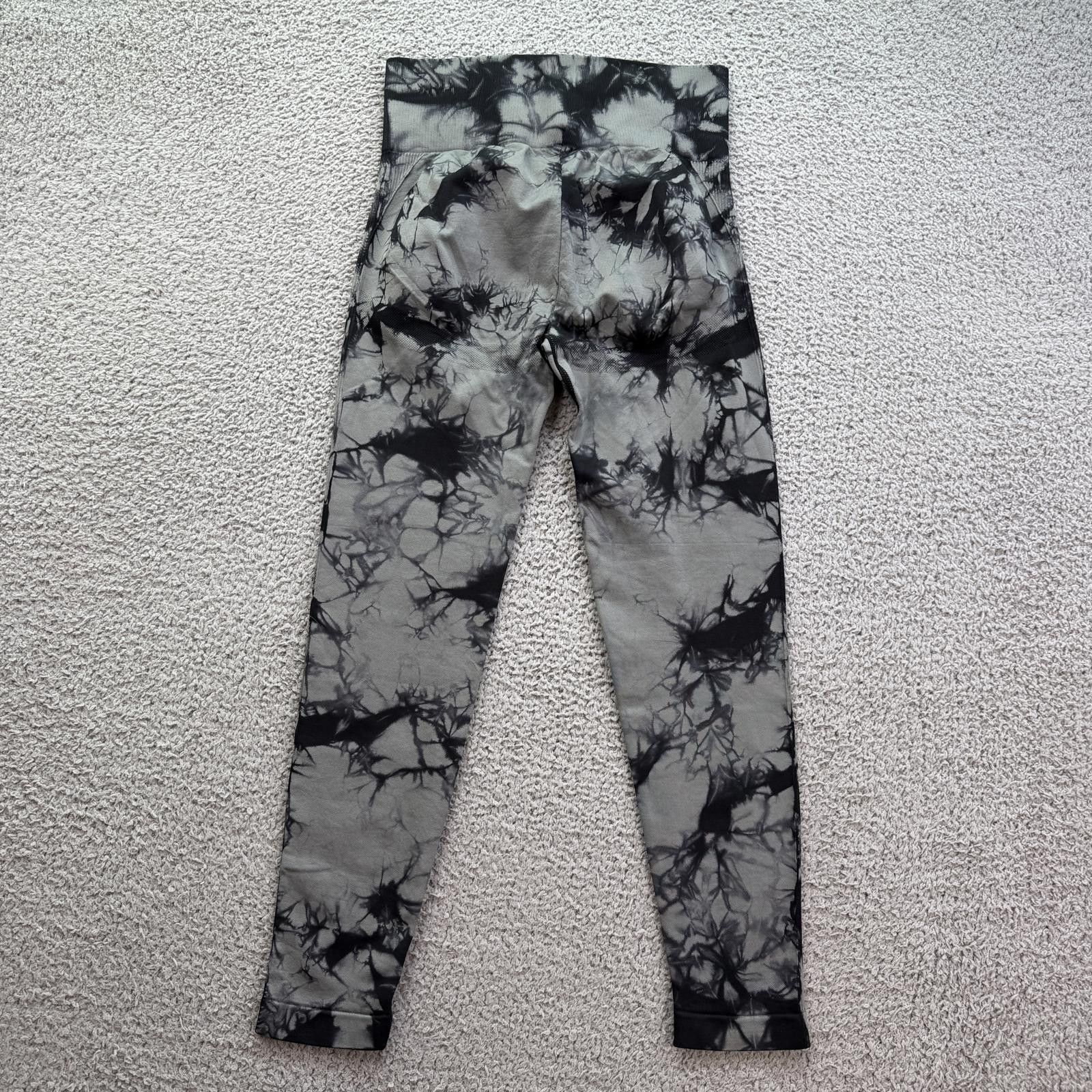 Other Leggings Womens Black Tie Dye High Waist M Seamless Scrunch Size 32" / US 10 / IT 46 - 2 Thumbnail