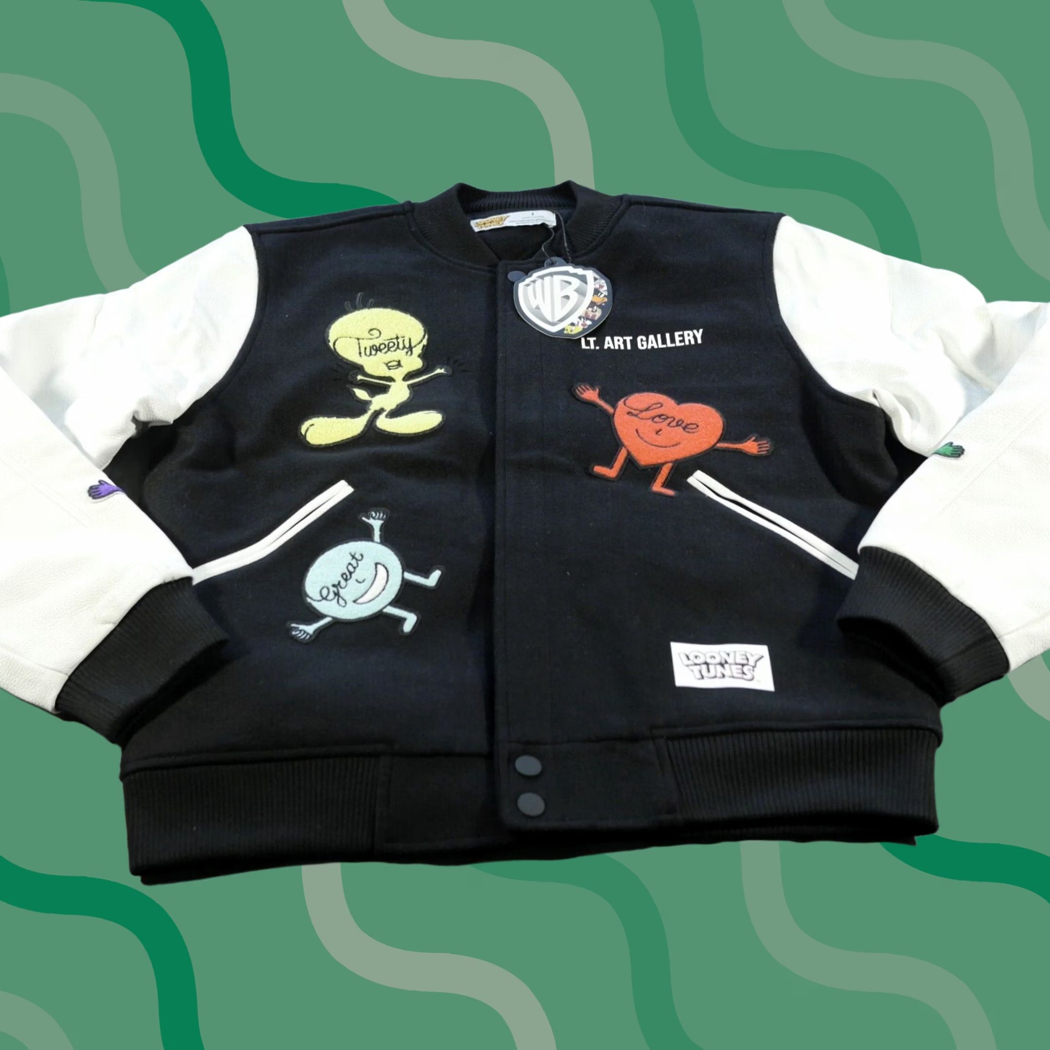 Vintage VINTAGE Tweety Jacket Mens Large Black Looney Tunes Varsity Freeze Big Letter Zip Flaw Size US L / EU 52-54 / 3 - 1 Thumbnail