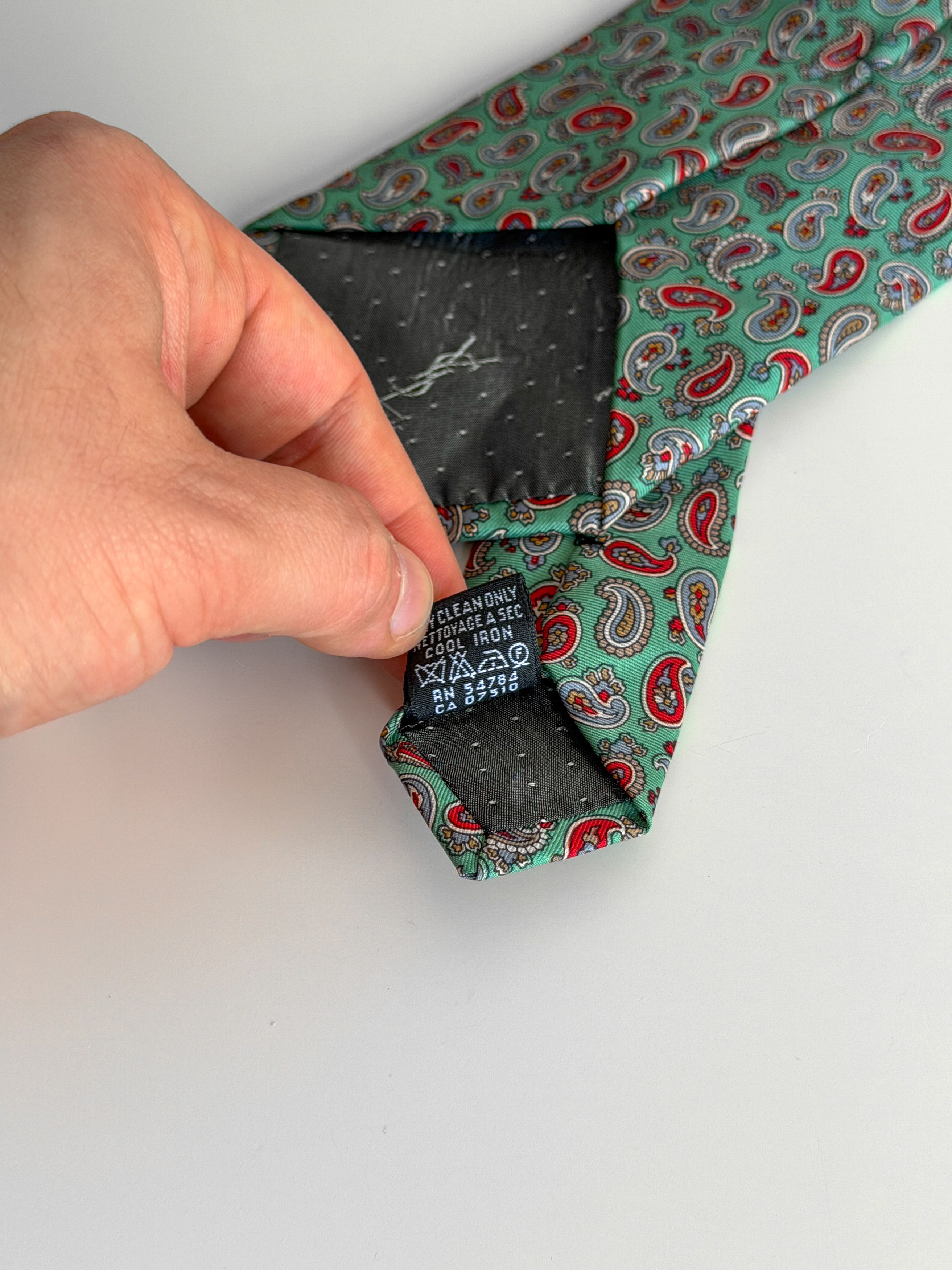 Yves Saint Laurent Yves Saint Laurent Vintage Silk Cravat Made in Italy Size ONE SIZE - 3 Thumbnail