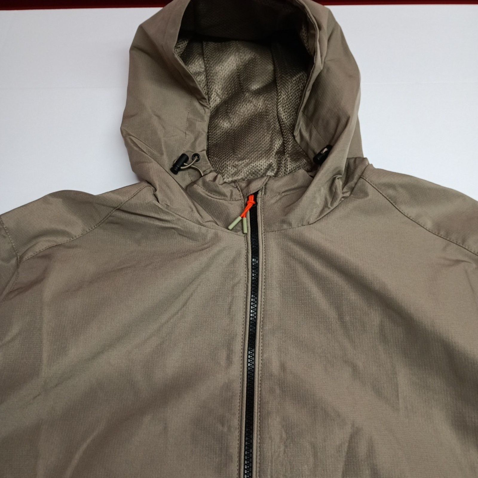 Other Ozark Trail Windbreaker Jacket Men's L Taupe Falls Pockets Size US L / EU 52-54 / 3 - 4 Thumbnail
