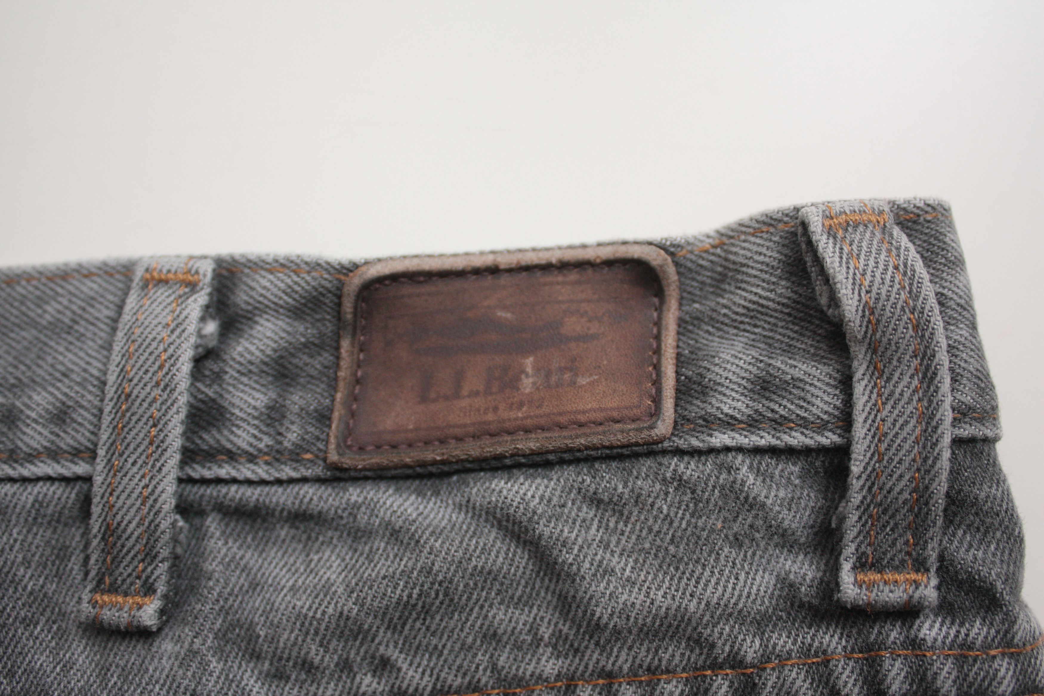 L.L. Bean L.L. Bean Vintage Gray Denim Jeans Size US 35 - 4 Thumbnail