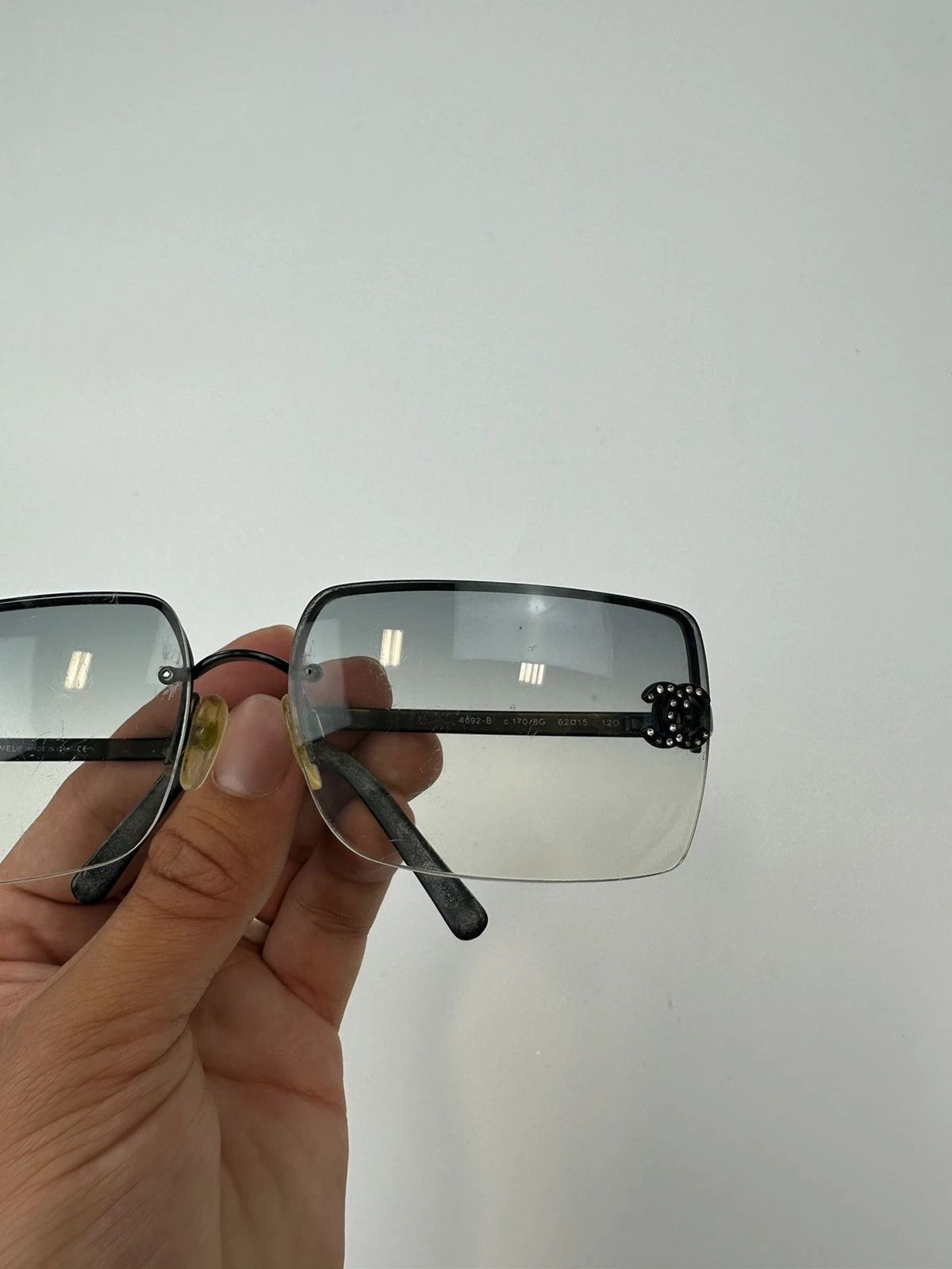 Chanel Chanel Black & White Square Frame Sunglasses Rimless Strass Size ONE SIZE - 15 Thumbnail