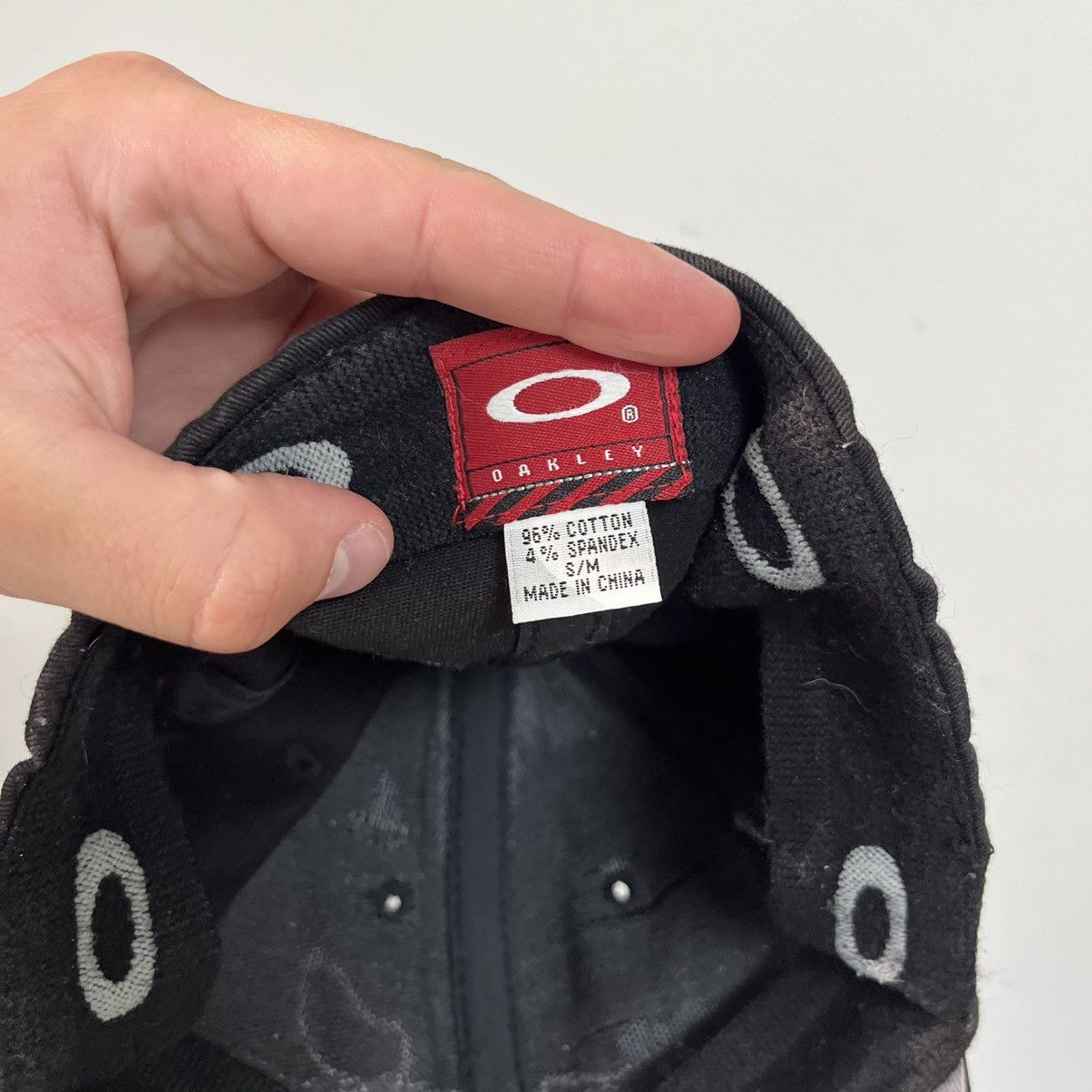 Oakley Cap Oakley rare Big Logo Vintage Streetwear Size ONE SIZE - 5 Thumbnail