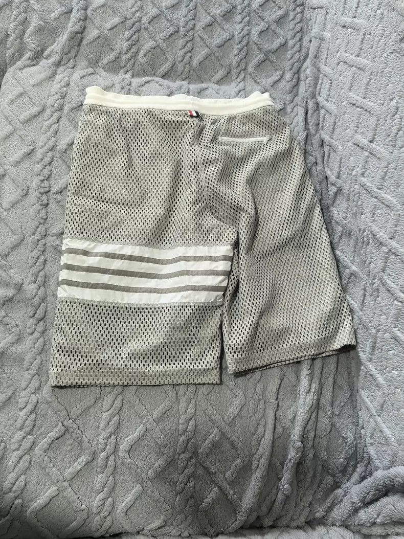 Thom Browne Thom Browne size3 Cut-out grey shorts Size US 27 - 5 Thumbnail