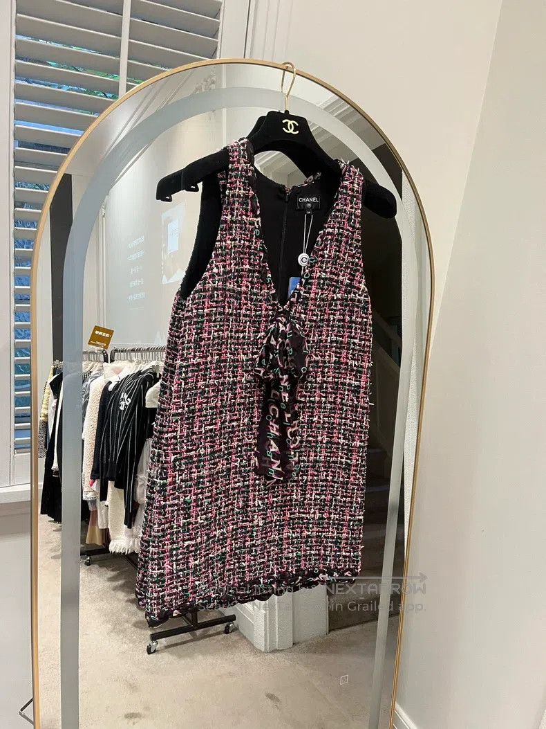 Chanel Chanel 19p colourful tweed dark v dress Size XXS / US 00 / IT 34 - 1 Thumbnail