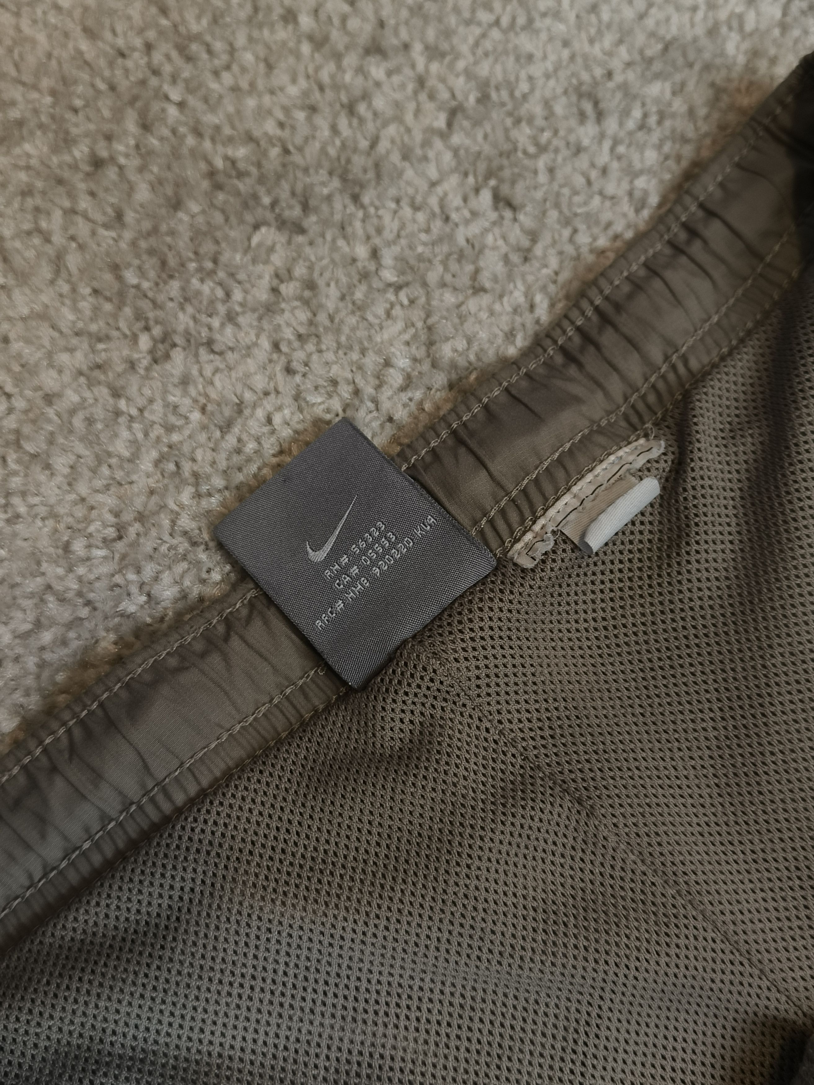 Nike Nike Vintage Nylon Track Pants Size US 31 - 7 Thumbnail