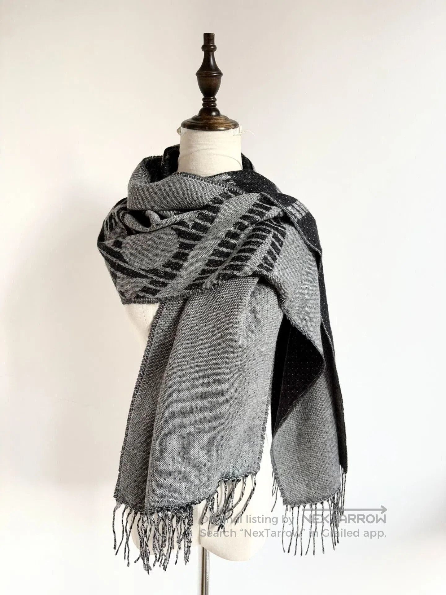 Vivienne Westwood Vivienne Westwood Black Gray Polka Dot Scarf. Size ONE SIZE - 3 Thumbnail