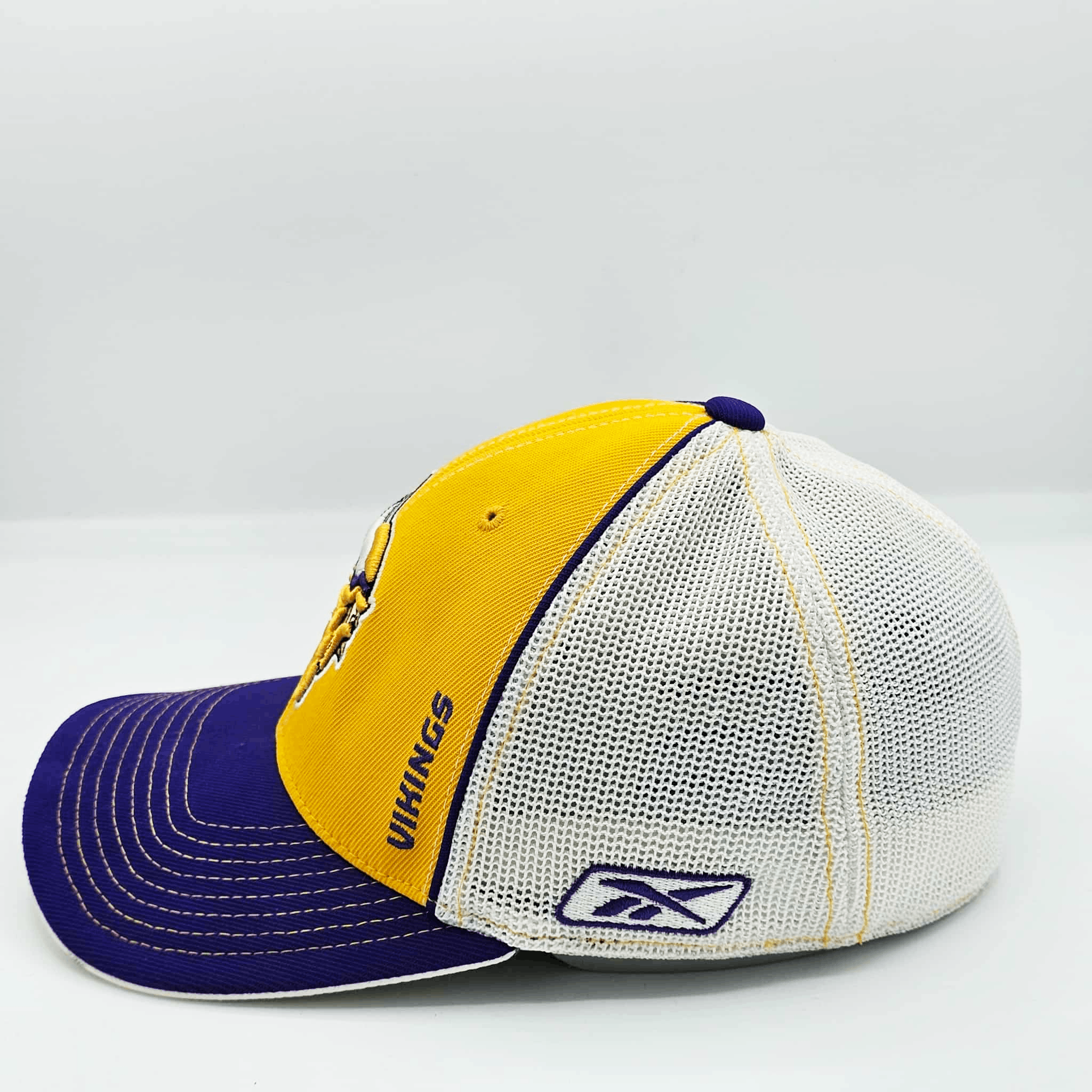 Vintage Minnesota Vikings Vintage Y2K Reebok Authentic Sideline Hat Size ONE SIZE - 2 Thumbnail