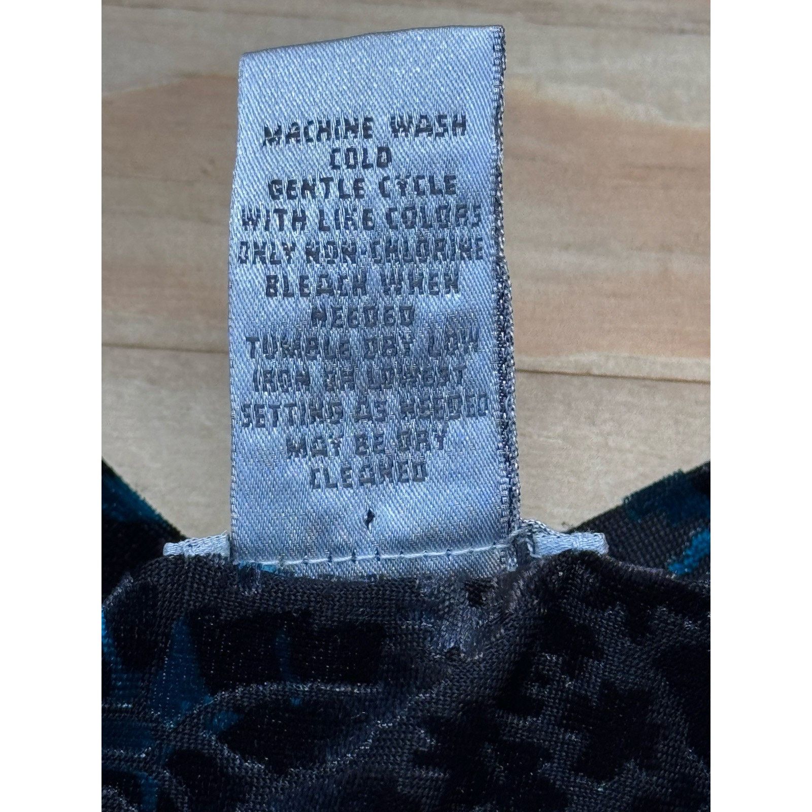 Chicos Chico's Velvet Velour Iridescent Blouse Top Women’s Sz 3/XL Size XL / US 12-14 / IT 48-50 - 9 Thumbnail