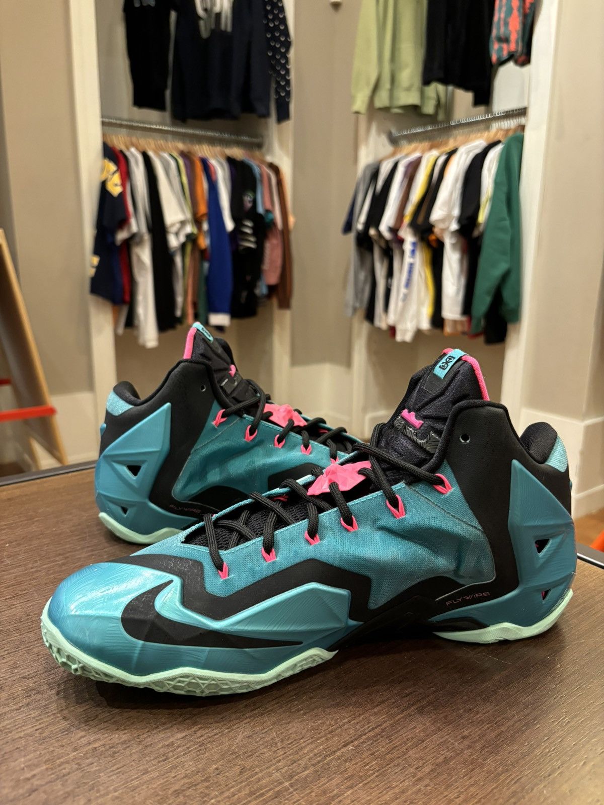Nike Nike LeBron 11 South Beach Size US 12 / EU 45 - 3 Thumbnail