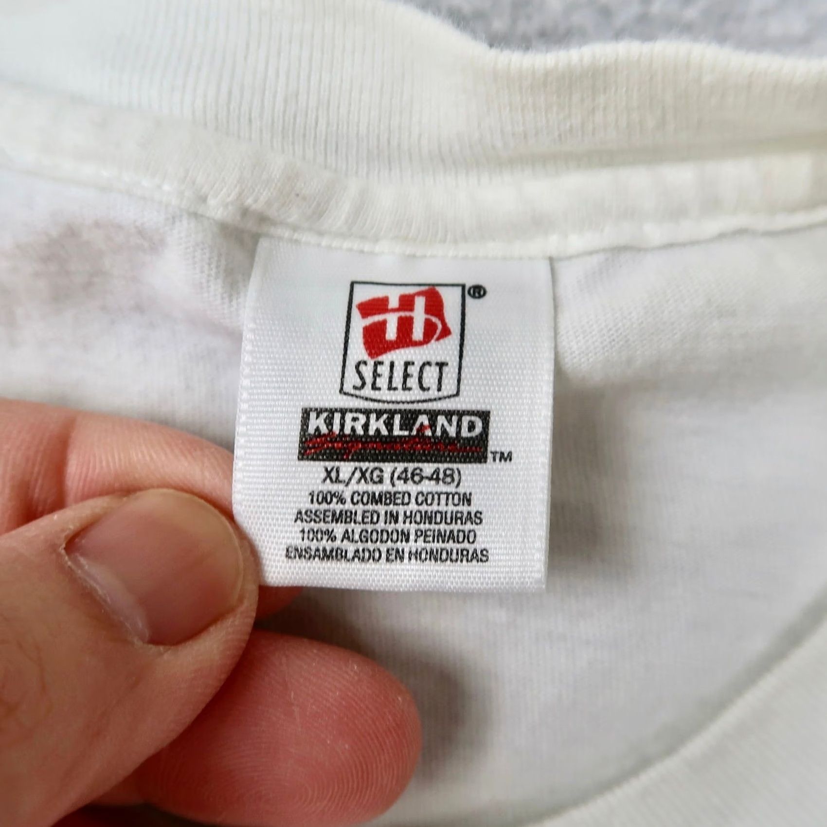 Vintage Vintage Kirkland Signature Mens XL White Combed Cotton Crew Neck T-Shirt Size US XL / EU 56 / 4 - 4 Thumbnail