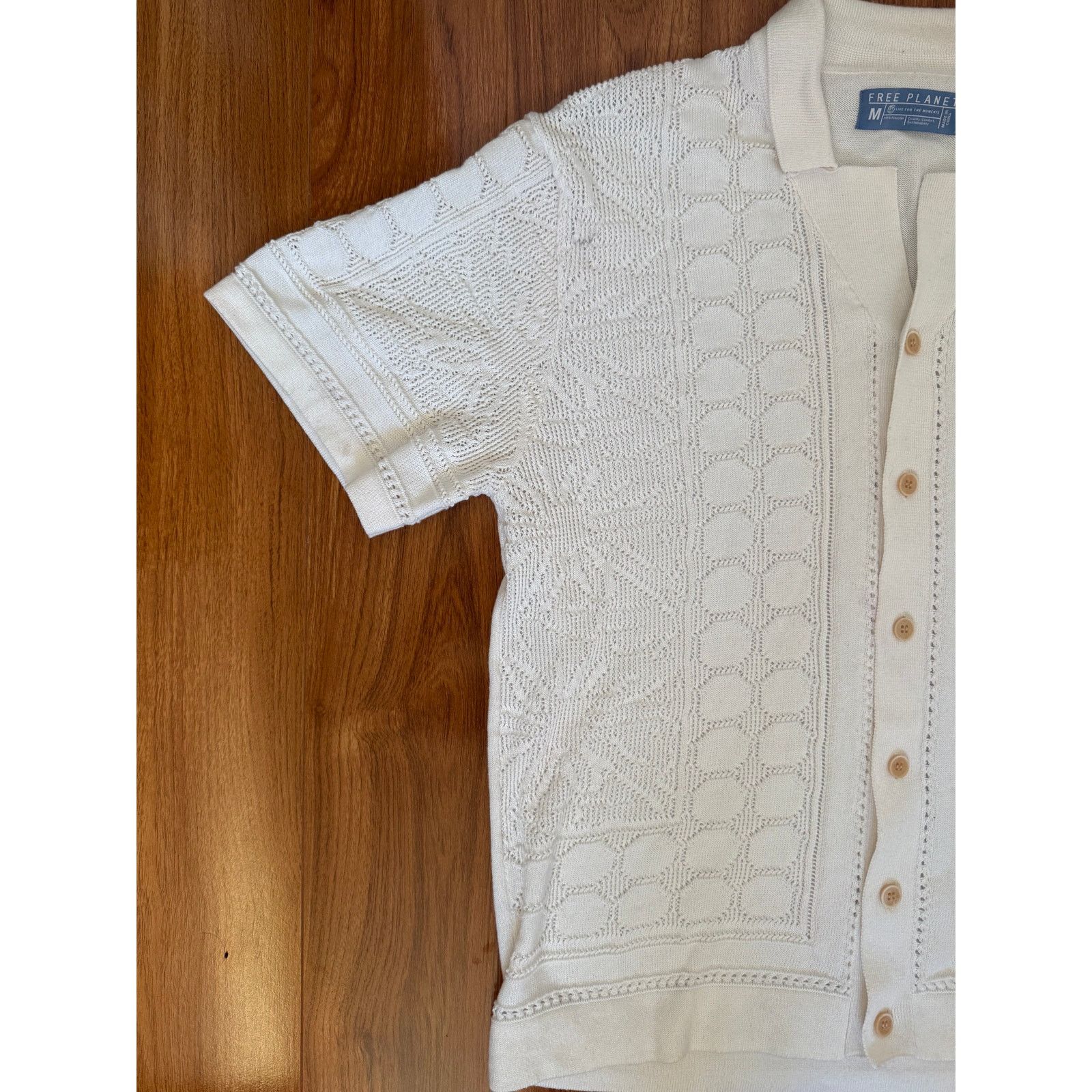 Free Planet free planet button up white with nice pattern size M Size US M / EU 48-50 / 2 - 3 Thumbnail